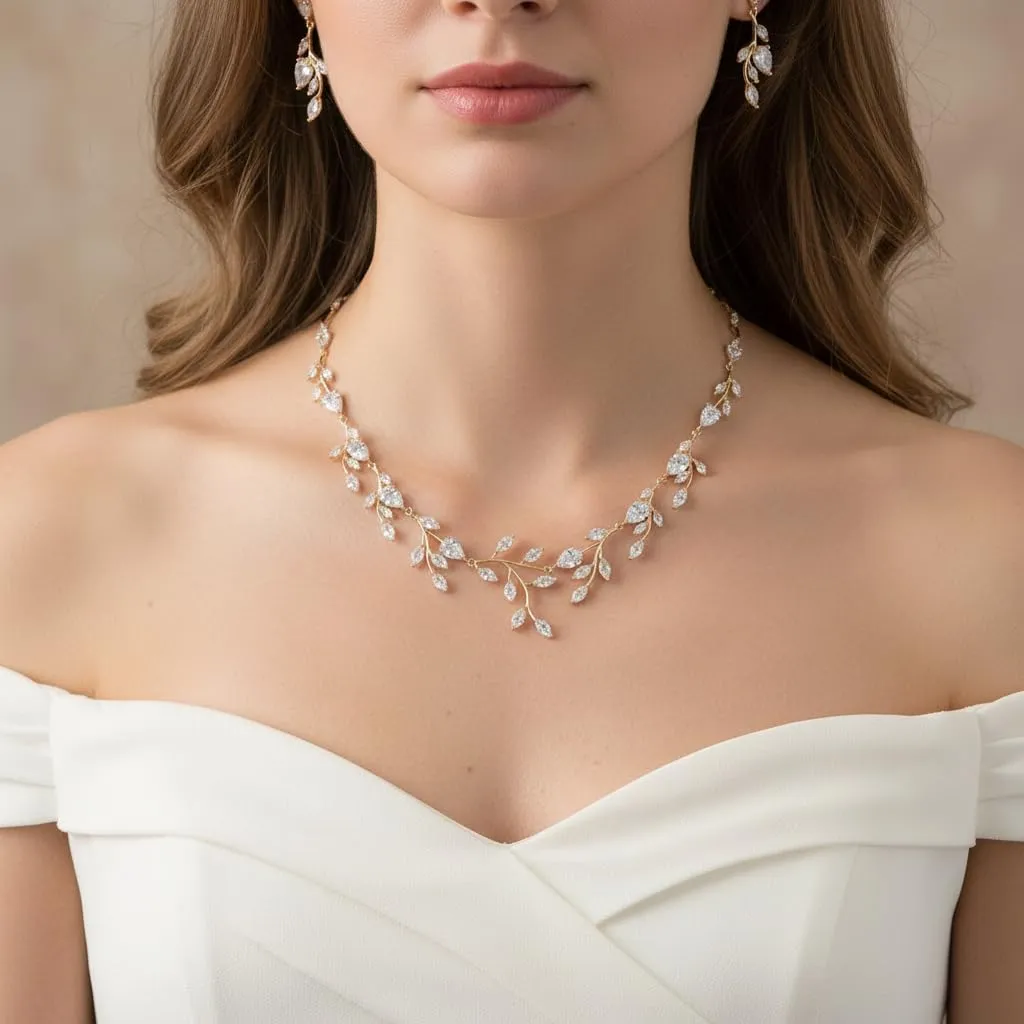 EVER FAITH Set Collana e Orecchini con Zirconia Cubica a Forma di Pera e Foglia, Trasparente Oro-Fondo - immagine 3