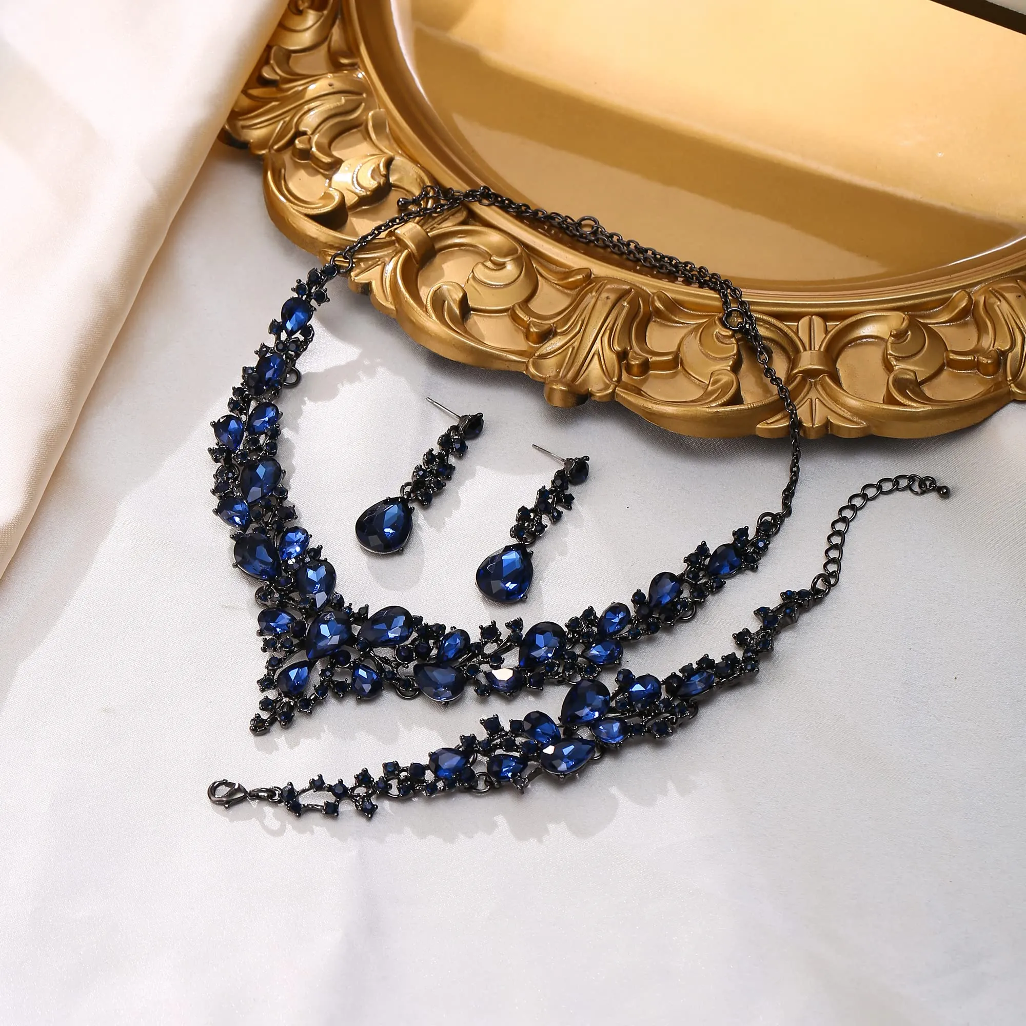 EVER FAITH Set Gioielli da Sposa con Cristallo Austriaco, Collana, Orecchini Pendenti e Bracciale, Navy Blu Nero-Fondo - immagine 4
