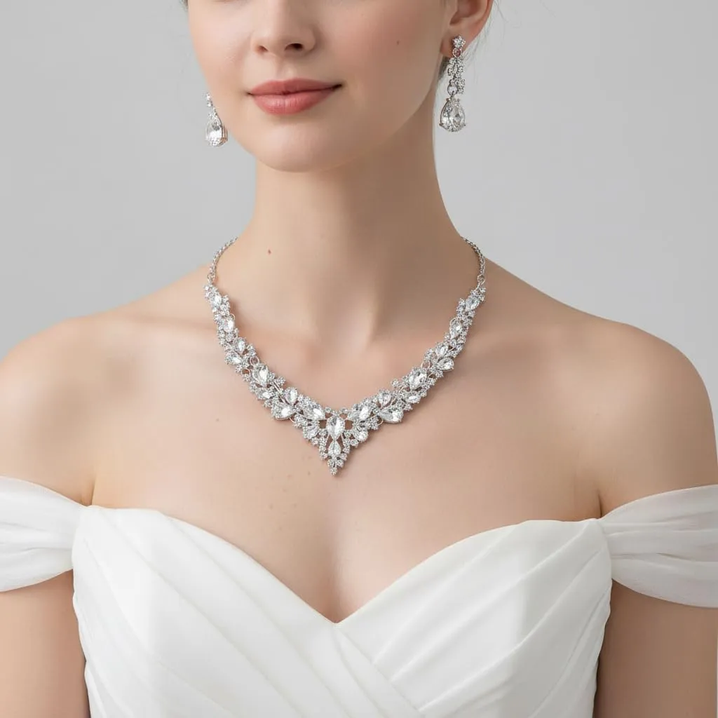 EVER FAITH Set Gioielli da Sposa con Collana a Grappolo, Orecchini Pendenti e Bracciale in Cristallo Goccia Austriaco, Bianco Argento Fondo - immagine 3