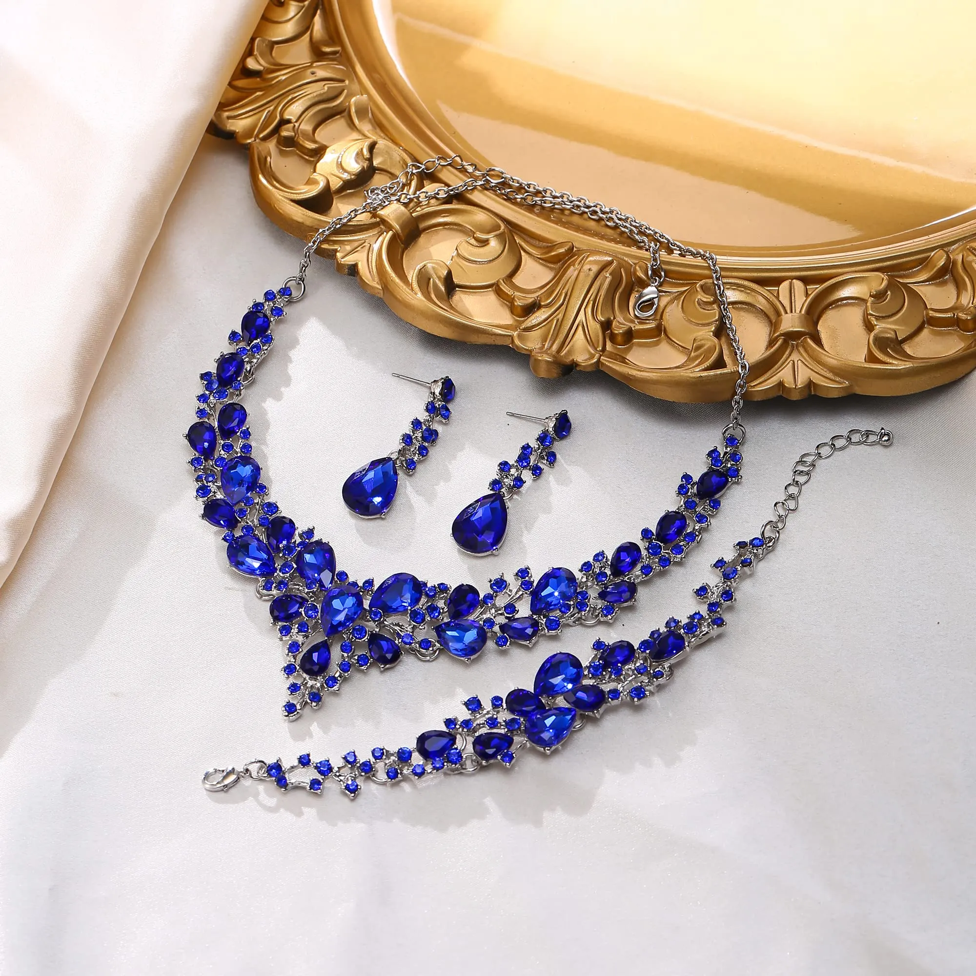 EVER FAITH Set Gioielli da Sposa in Cristallo Austriaco, Collana, Orecchini e Bracciale, Blu Argento Fondo - immagine 4
