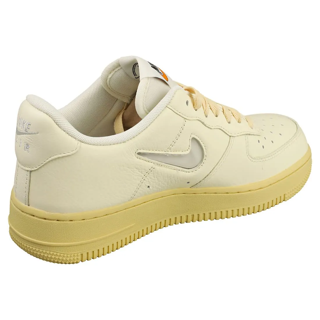 Nike Air Force 1 '07 LX Women's Fashion Trainers - 44 EU - Latte Di Cocco (DO9456-100) - immagine 2