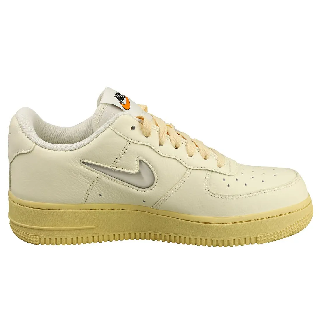 Nike Air Force 1 '07 LX Women's Fashion Trainers - 44 EU - Latte Di Cocco (DO9456-100) - immagine 6