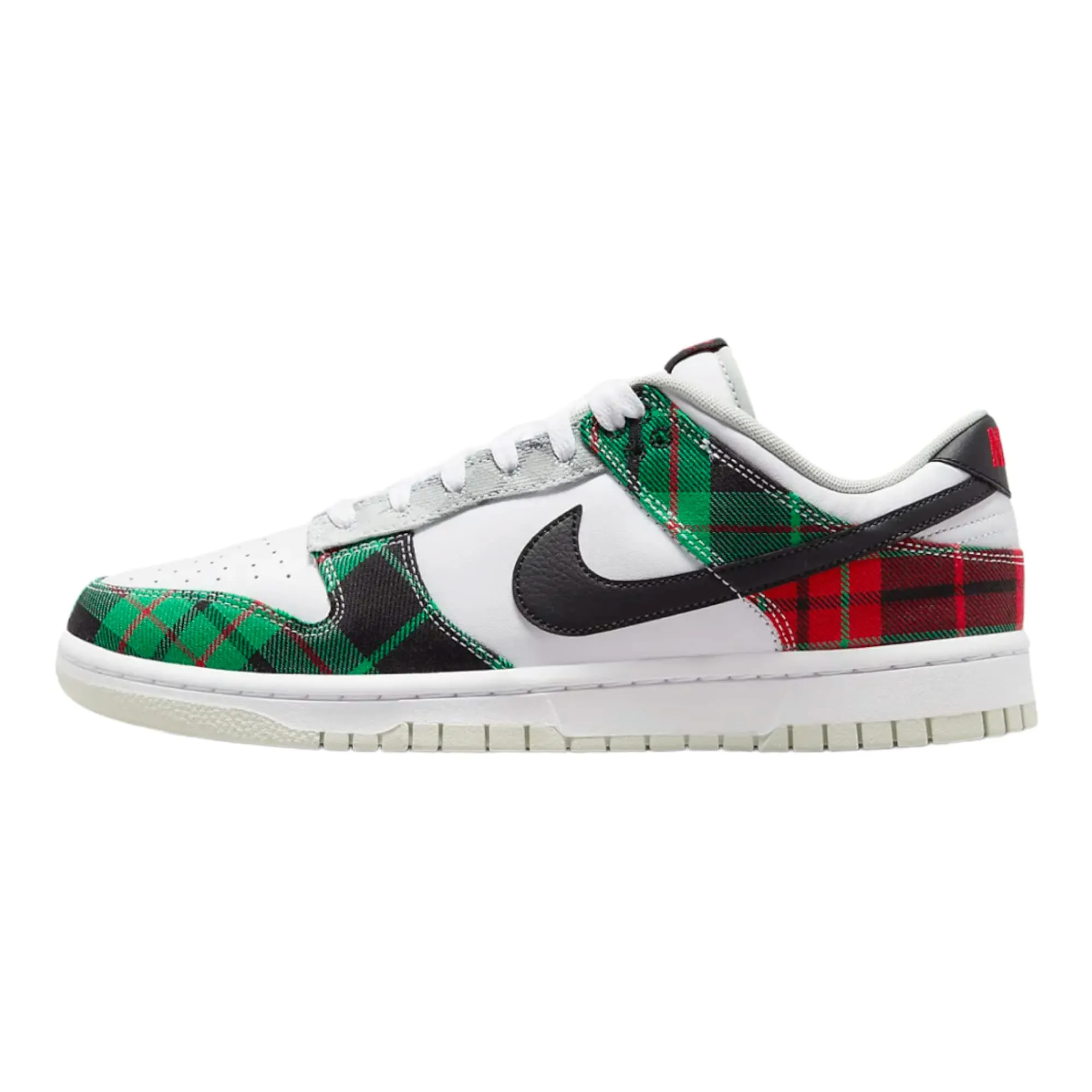 Nike Air Jordan 1 Mid Women's Basketball Shoes - White Black University Red Stadium Green, 42.5 EU - immagine 1