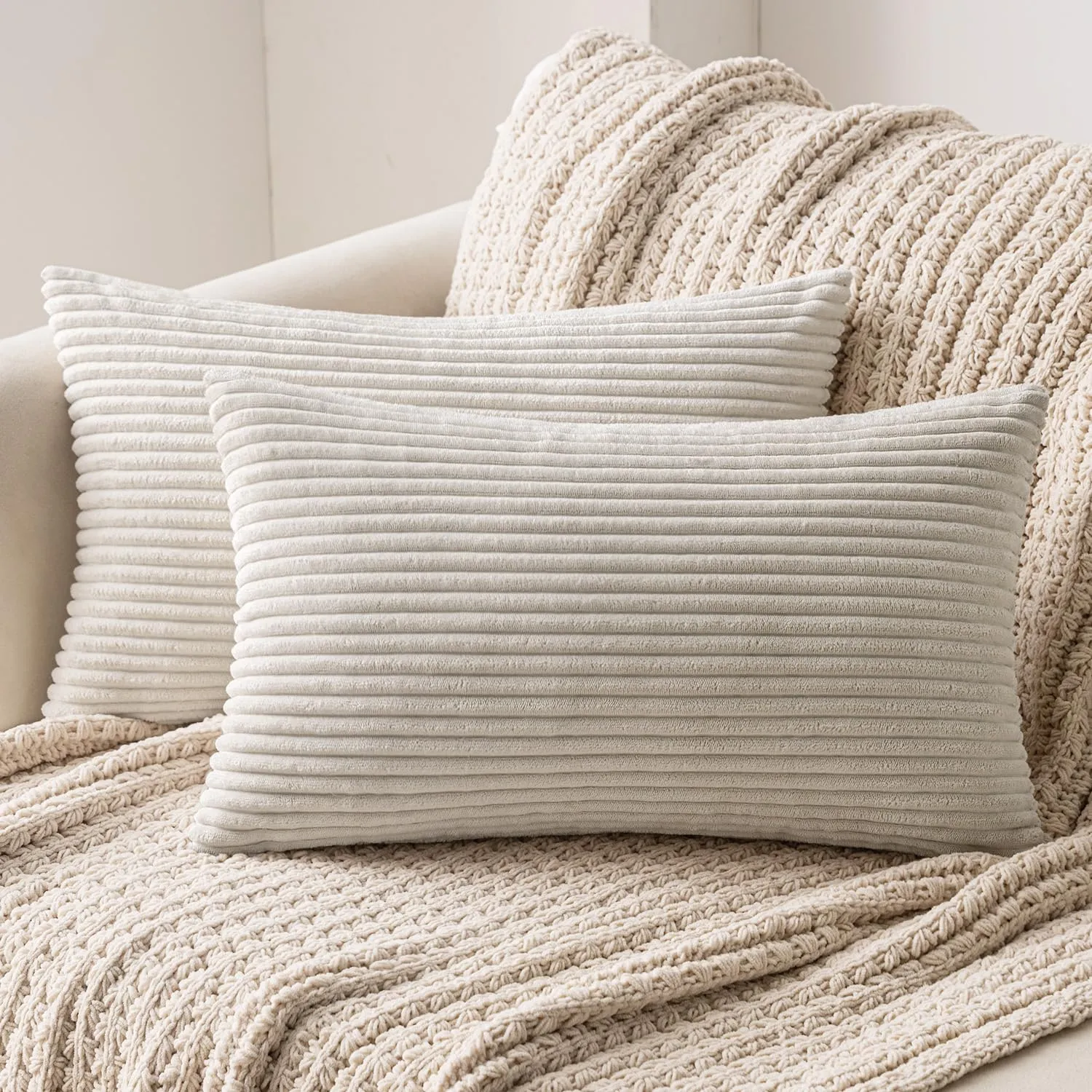 MIULEE Fodere Cuscini in Velluto a Coste, 30x50cm, Bianco Latte, Confezione da 2 - immagine 1