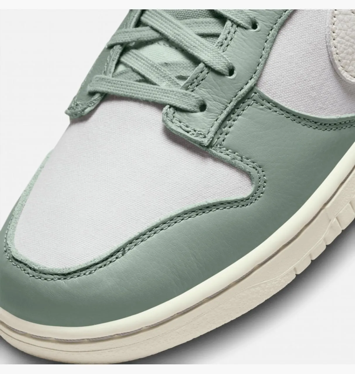 Nike Air Jordan 1 Mid Women's Basketball Shoes, Mica Green Sail Photon Powder, 41 EU - immagine 9