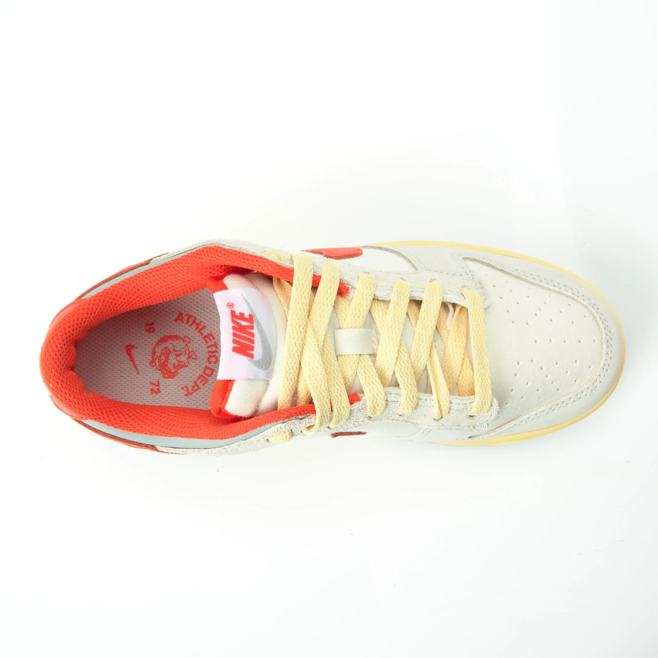 Nike Dunk Low Women's Basketball Shoes, Sail Picante Red Photon Dust, 45.5 EU - immagine 3