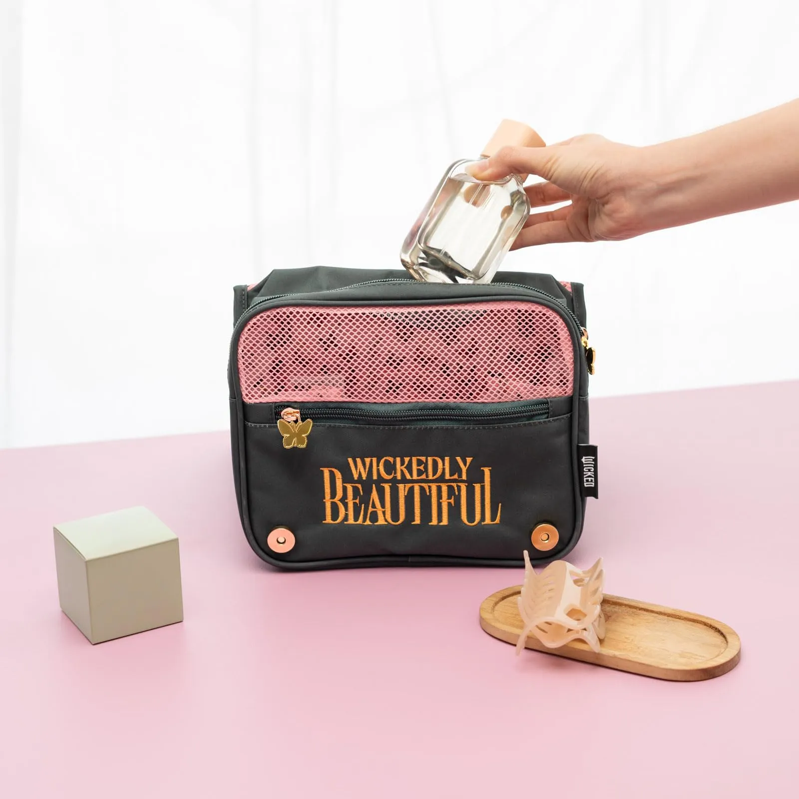 Grupo Erik Beauty Case Donna Wicked - Trousse Trucchi da Viaggio Impermeabile con Gancio - immagine 7