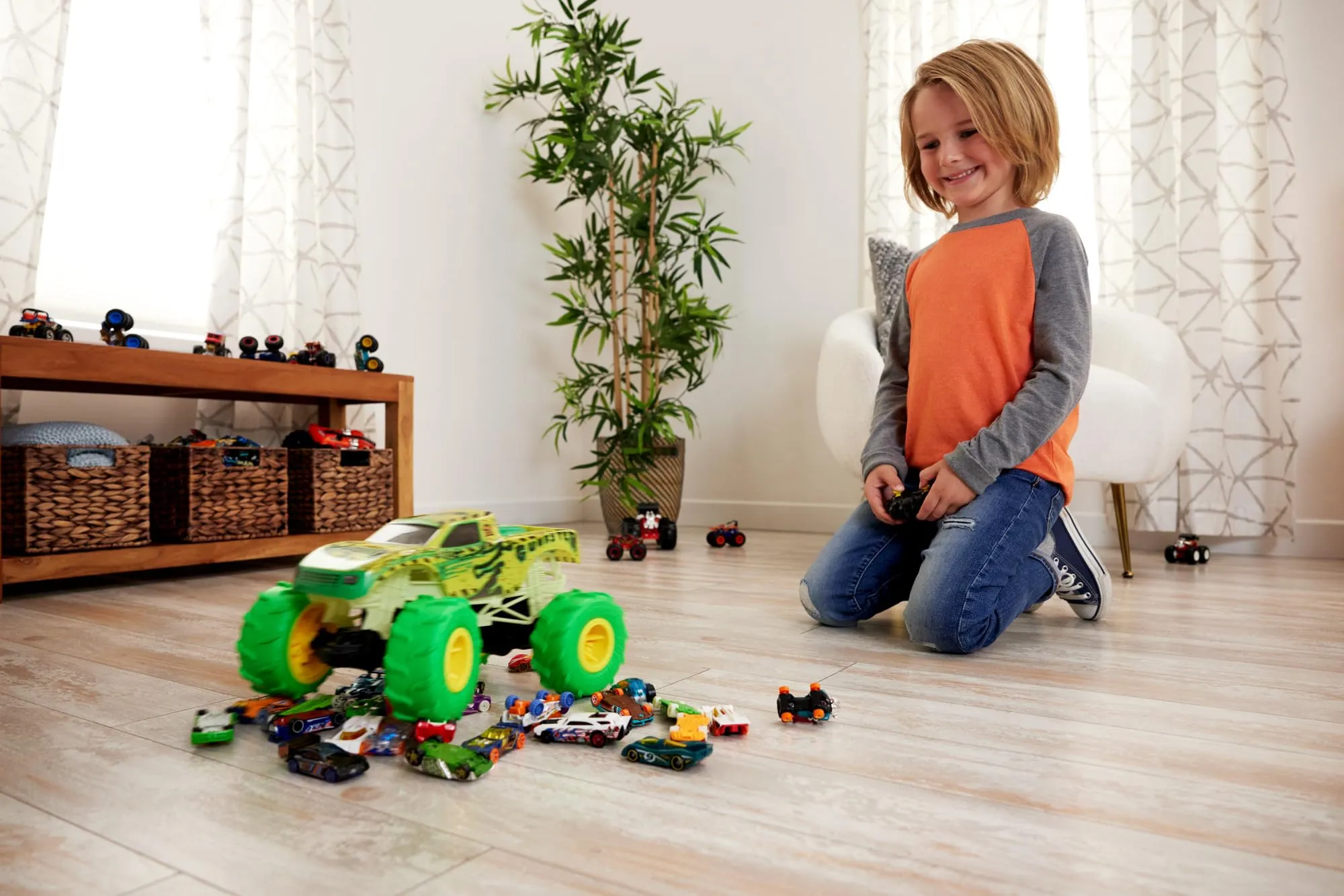 Hot Wheels Monster Trucks Gunkster Camion Radiocomandato 1:15 HTP15 - immagine 2