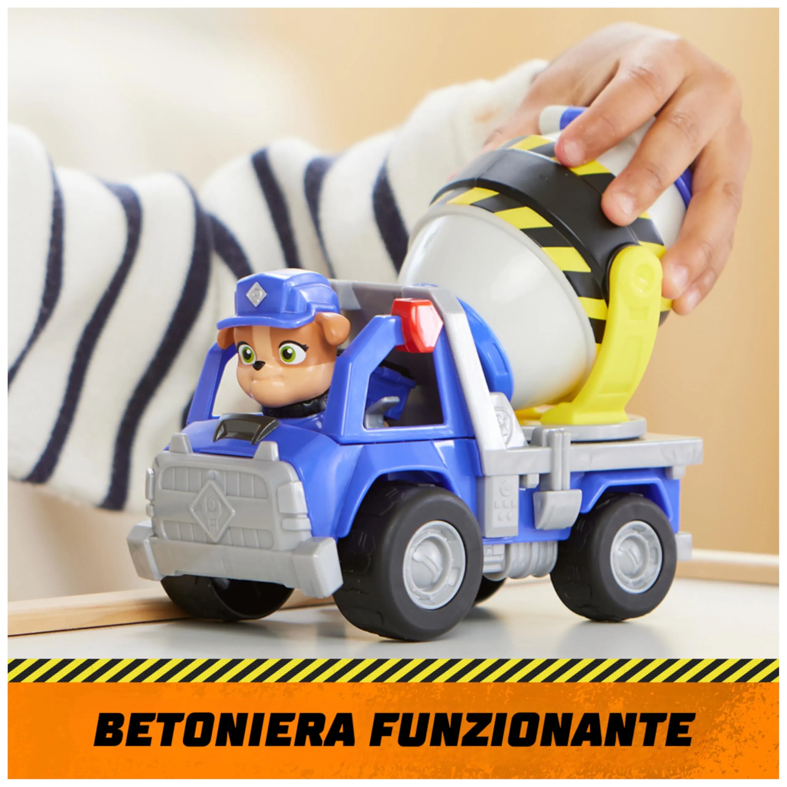 Rubble & Crew Veicolo da Lavoro di Mix Betoniera con Personaggio - immagine 5