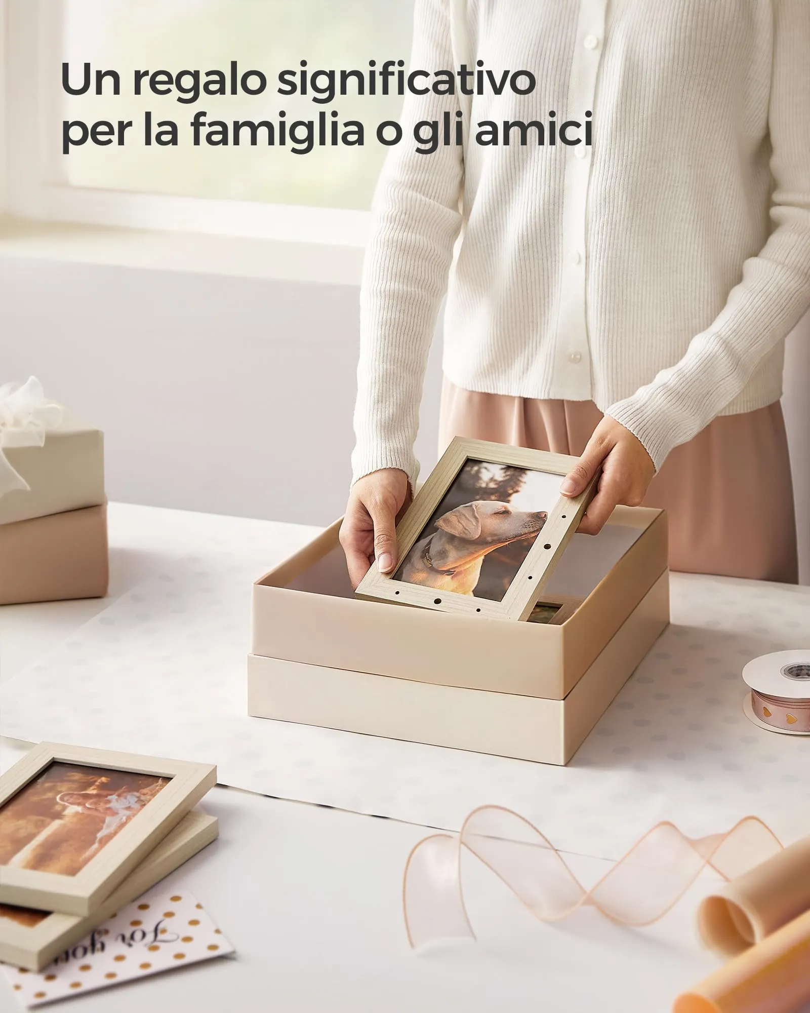 SONGMICS Collage di 12 Cornici per Foto 10 x 15 cm, Beige Naturale RPF022N01 - immagine 7