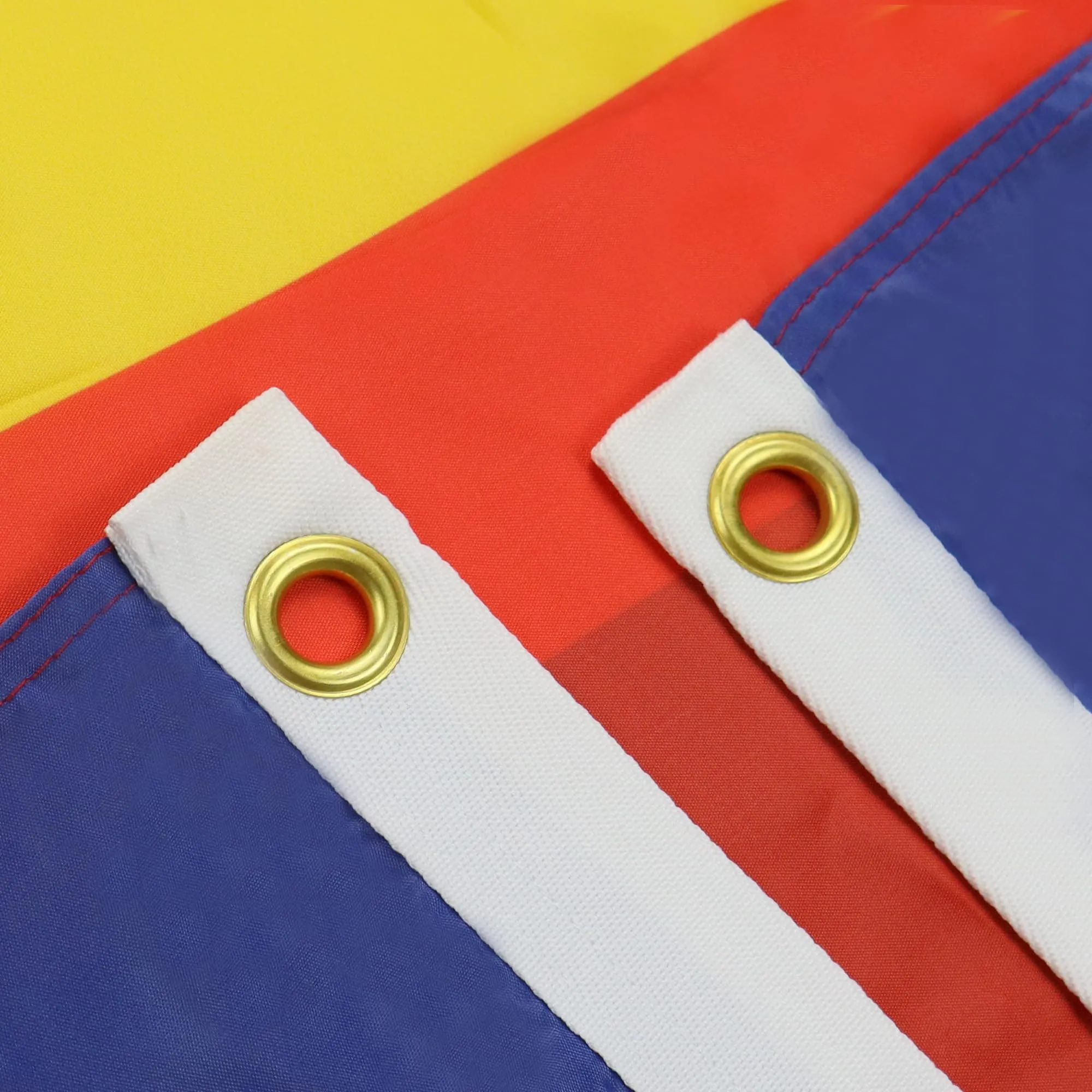AZ FLAG Bandiera Romania 150x90 cm Poliestere con 2 Occhielli - immagine 2