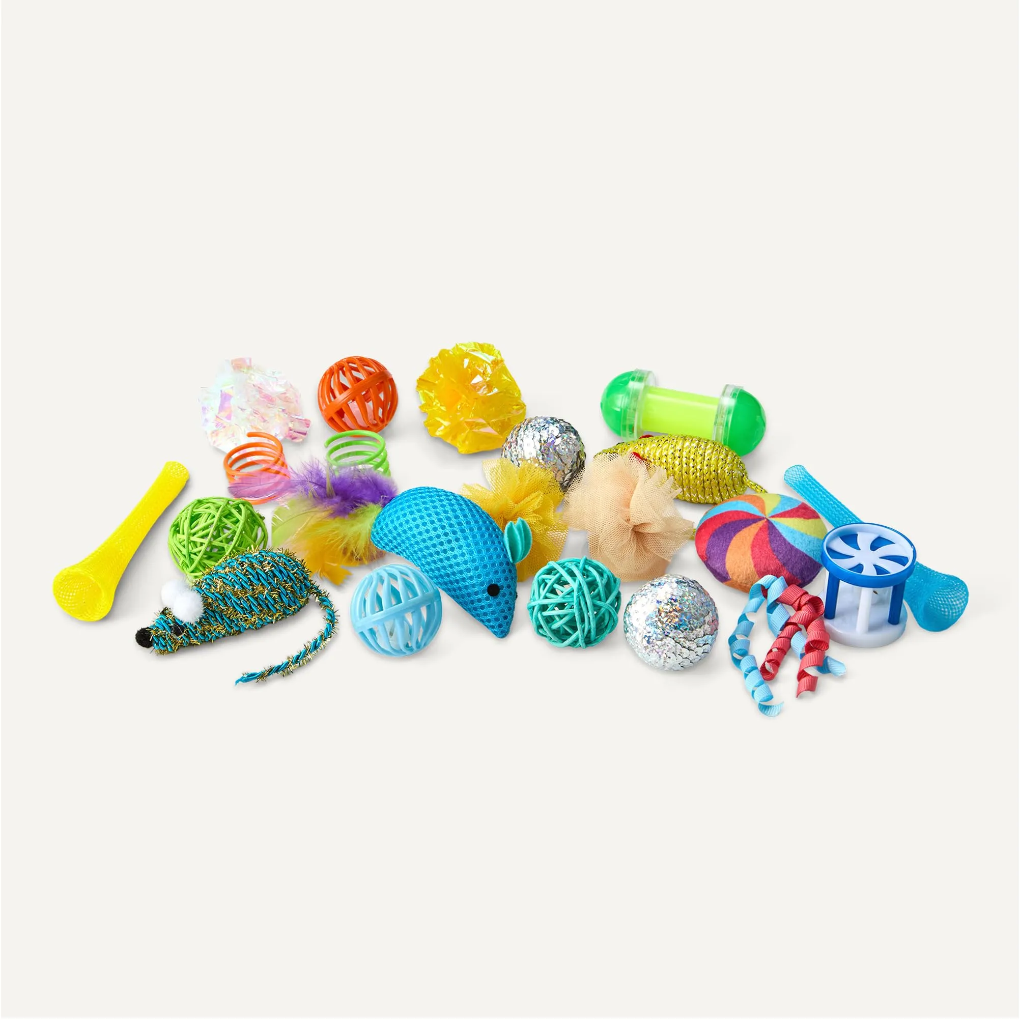 Amazon Basics Set di 20 Giocattoli per Gatti Assortiti con Teaser, Palle, Piume e Molle - immagine 3