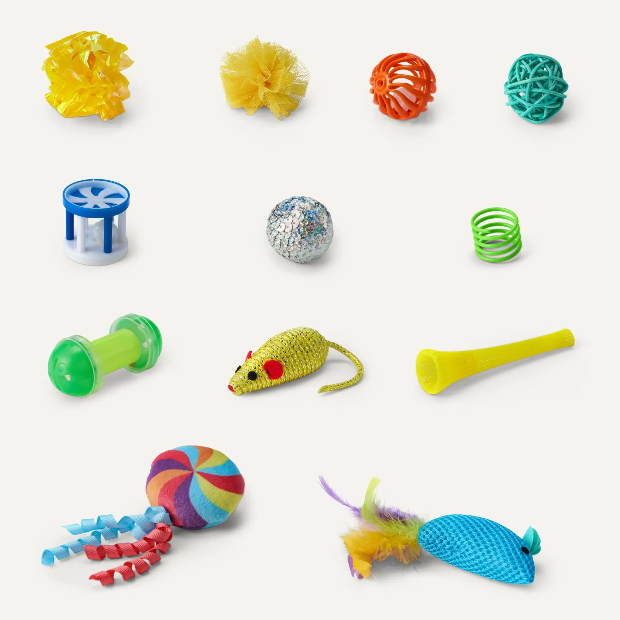 Amazon Basics Set di 20 Giocattoli per Gatti Assortiti con Teaser, Palle, Piume e Molle - immagine 5