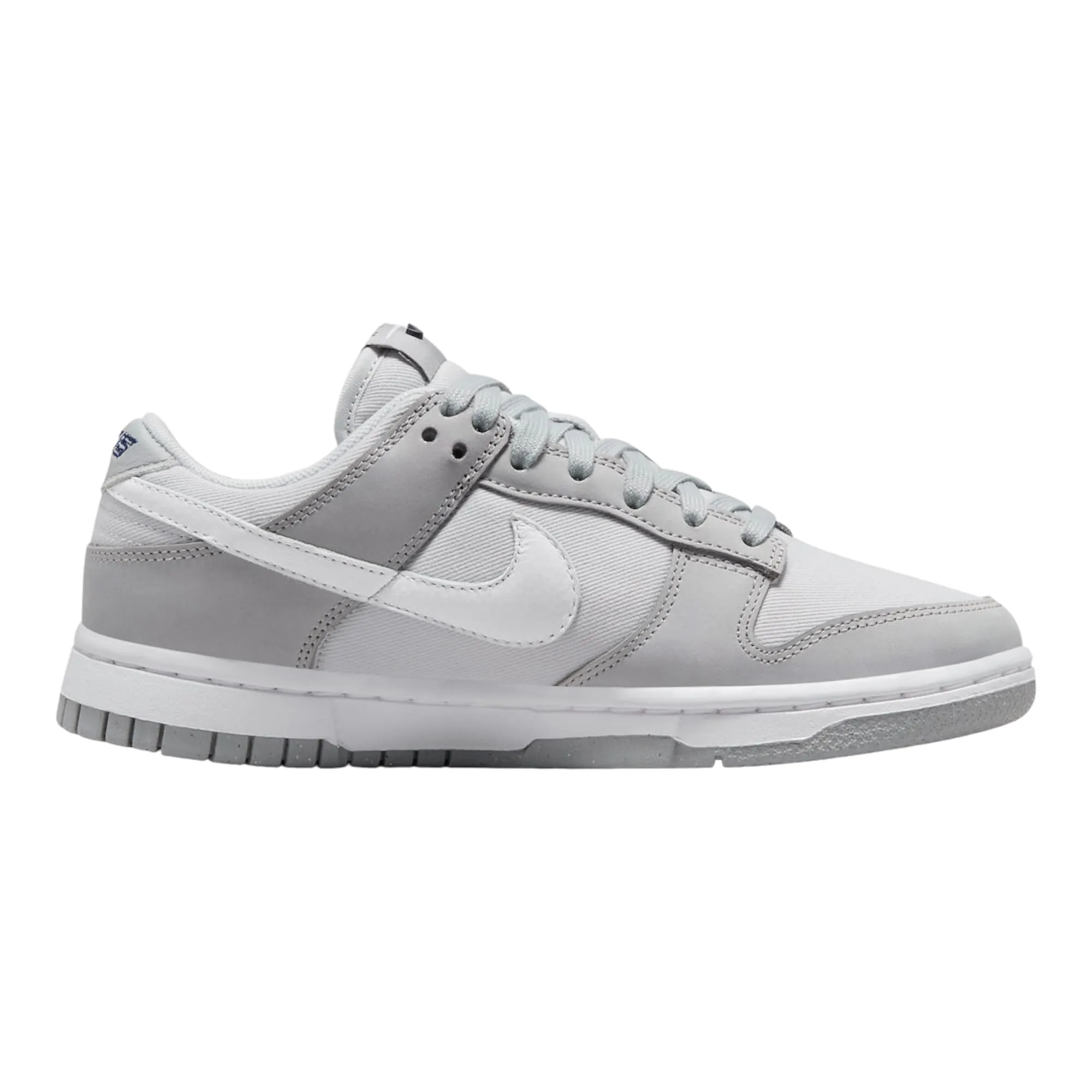 Nike Air Jordan 1 Mid Women's Basketball Shoes, Light Smoke Grey White, 38 EU - immagine 2