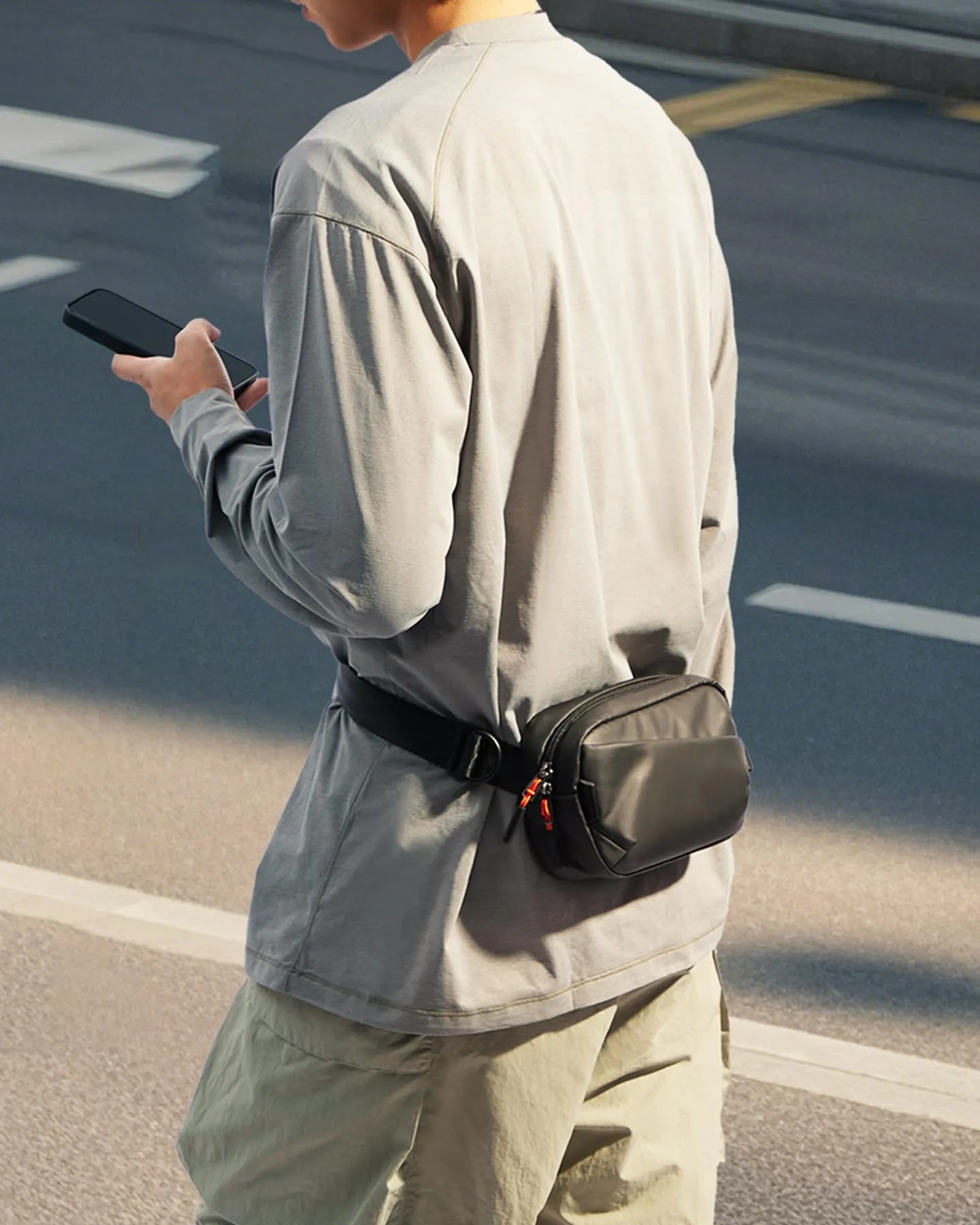 Inateck Sling Bag X-Mini, 1.5 Litri Marsupio Sportivo Borsa a Tracolla Uomo e Donna - immagine 7