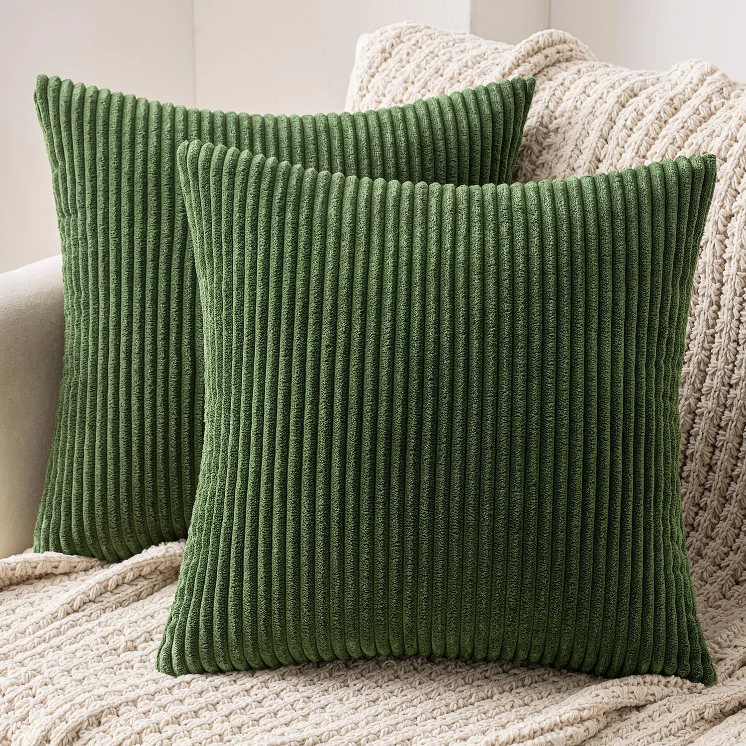 MIULEE Copricuscini in Velluto a Coste, 60x60cm, Verde Matcha, Set da 2 Pezzi - immagine 1