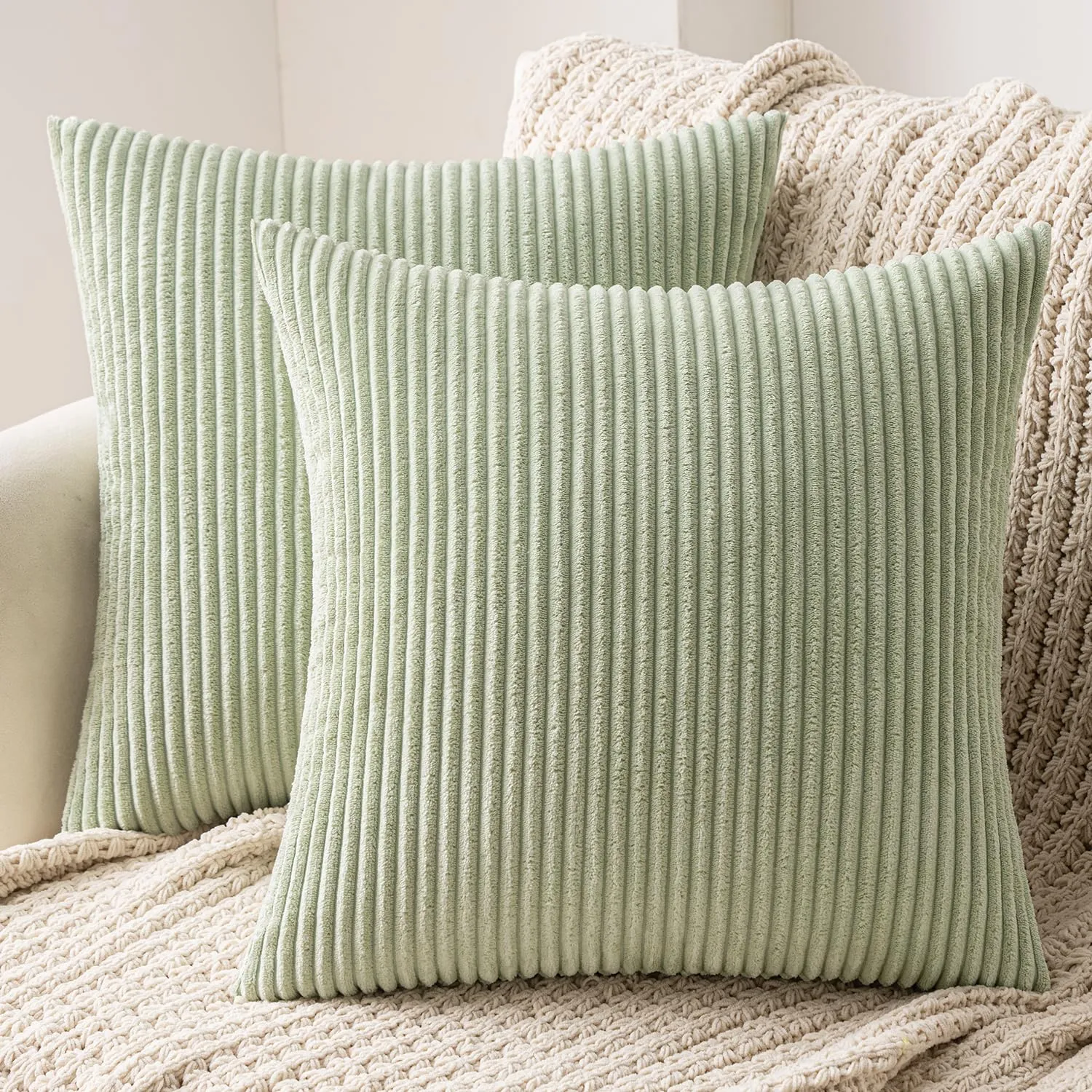 MIULEE Copricuscini in Velluto a Coste, 40x40cm, Verde Chiaro, Set da 2 Pezzi - immagine 1