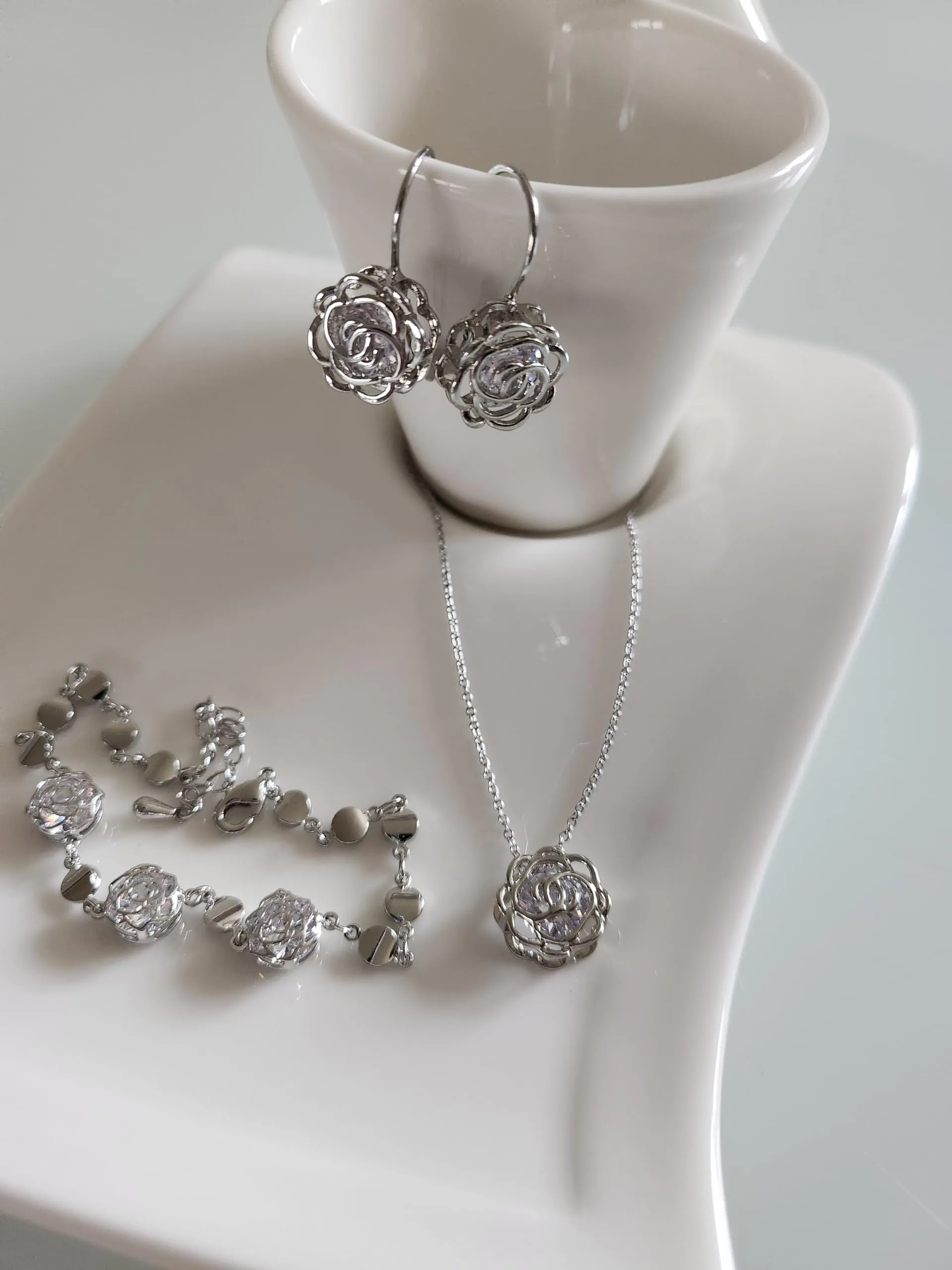Crystalline Azuria Donna Parure Collana Orecchini e Bracciale Fiori Rose Cristalli, Placcato Oro Bianco 18ct - immagine 2