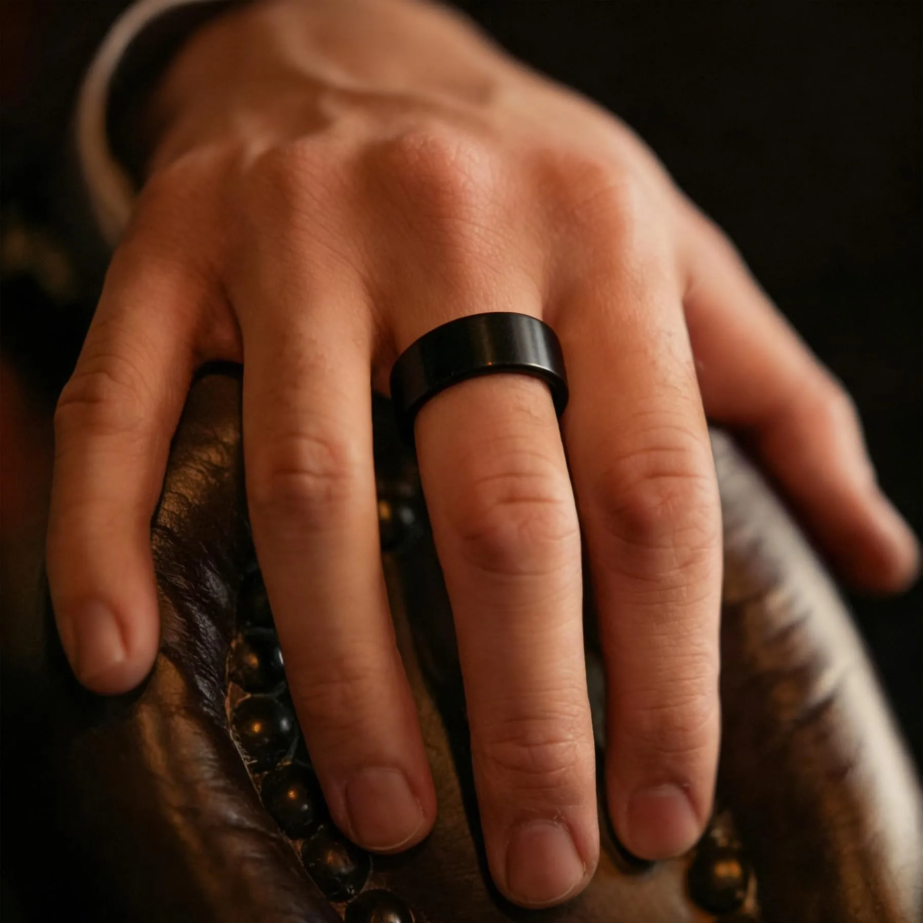 MAGIIE Anello Uomo 8mm in Acciaio Inossidabile Nero Linee, Misura 20 - immagine 4