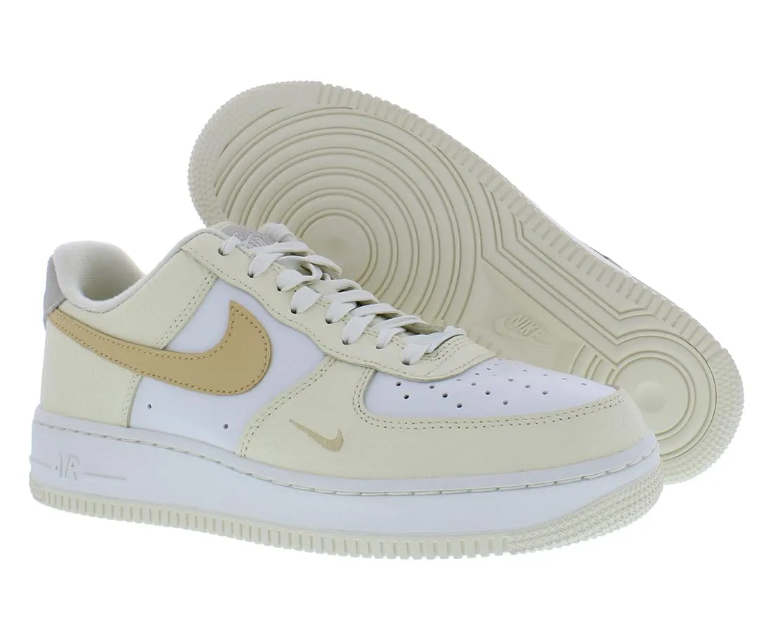 Nike Sneakers Coconut Milk/Sesamo/Light Bone DX8953100 - immagine 2