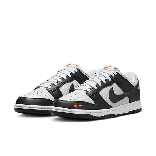 Nike Dunk Low Black/Medium Ash-Verde Chiaro - immagine 3