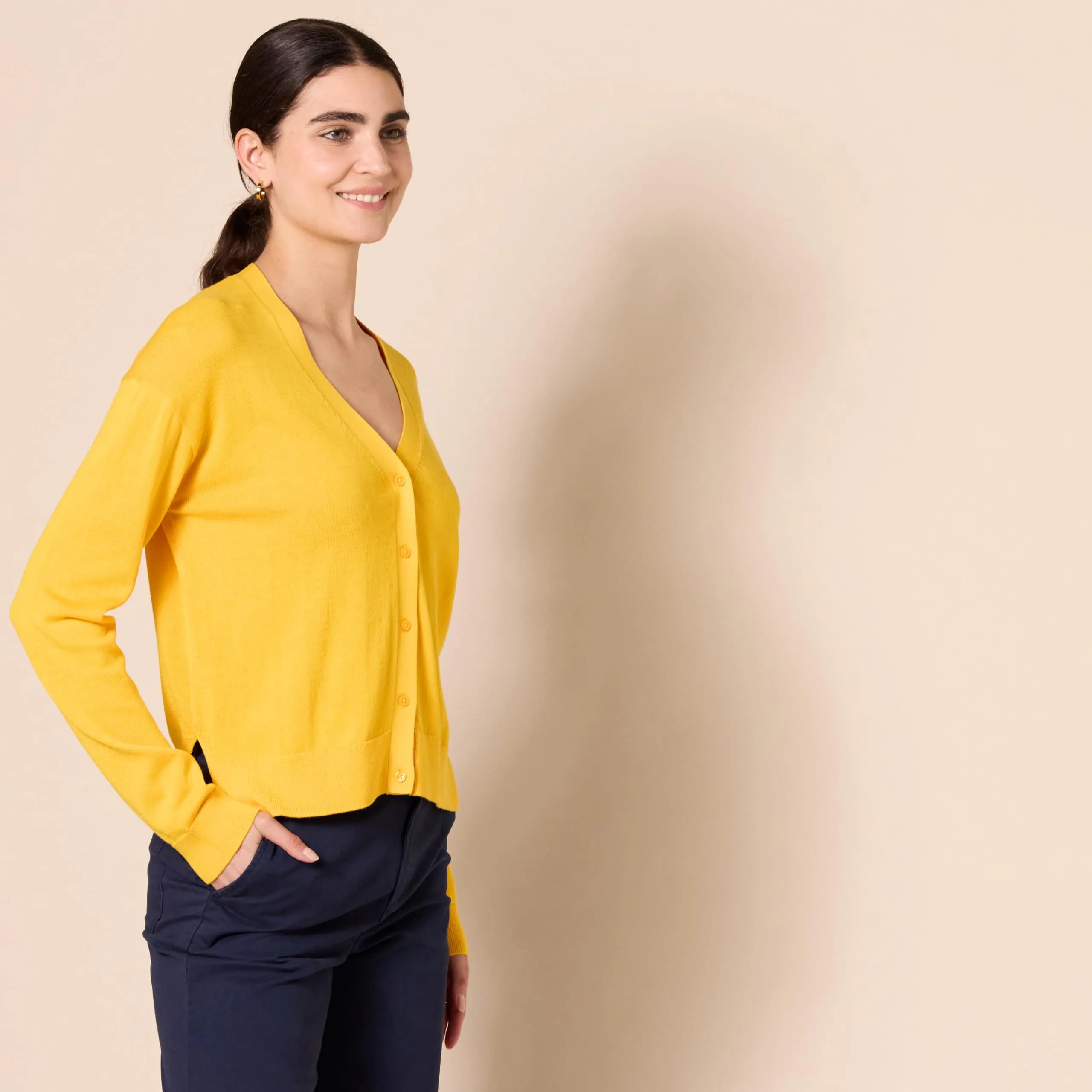 Amazon Essentials Felpa Cardigan Leggera Donna, Giallo Drato, L - immagine 2