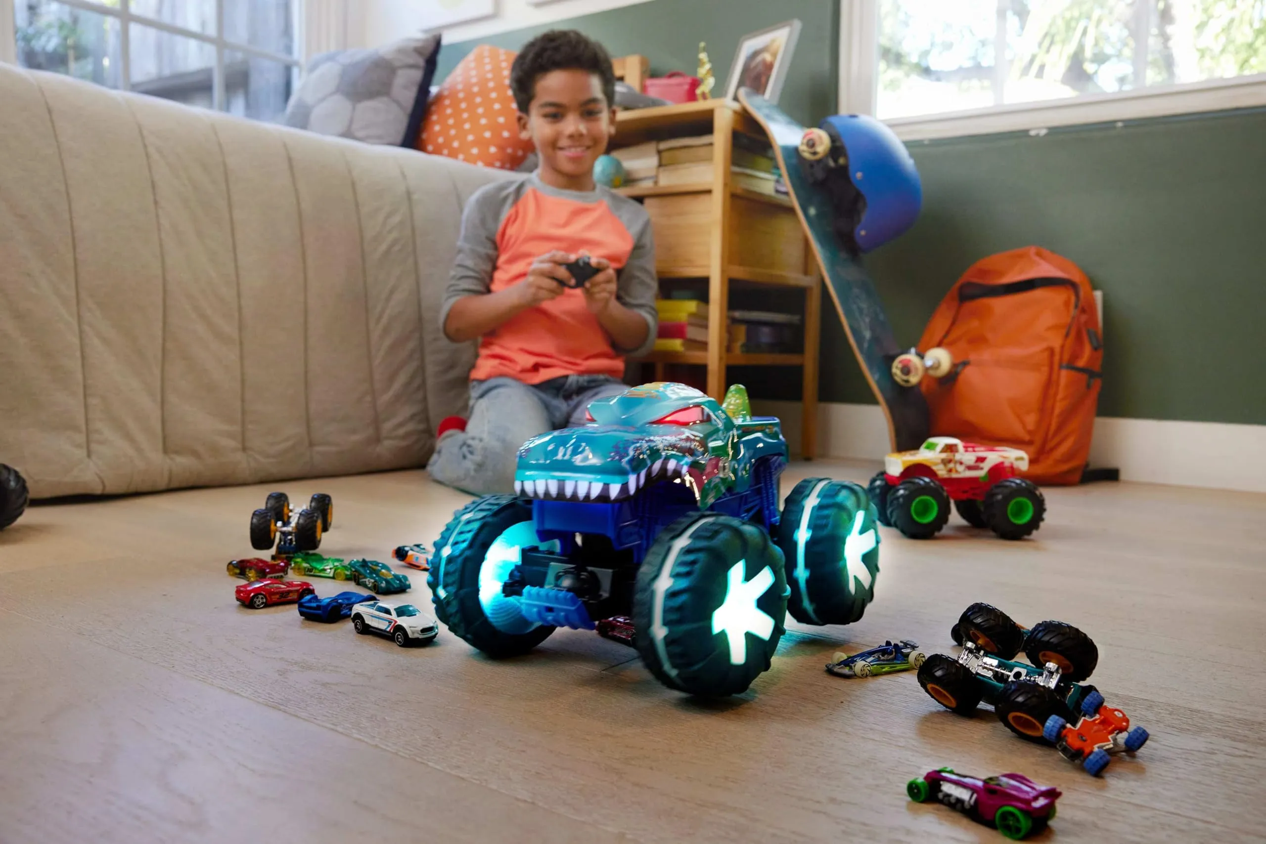Hot Wheels Monster Trucks Mega-Wrex Alive RC Veicolo Radiocomandato - immagine 2