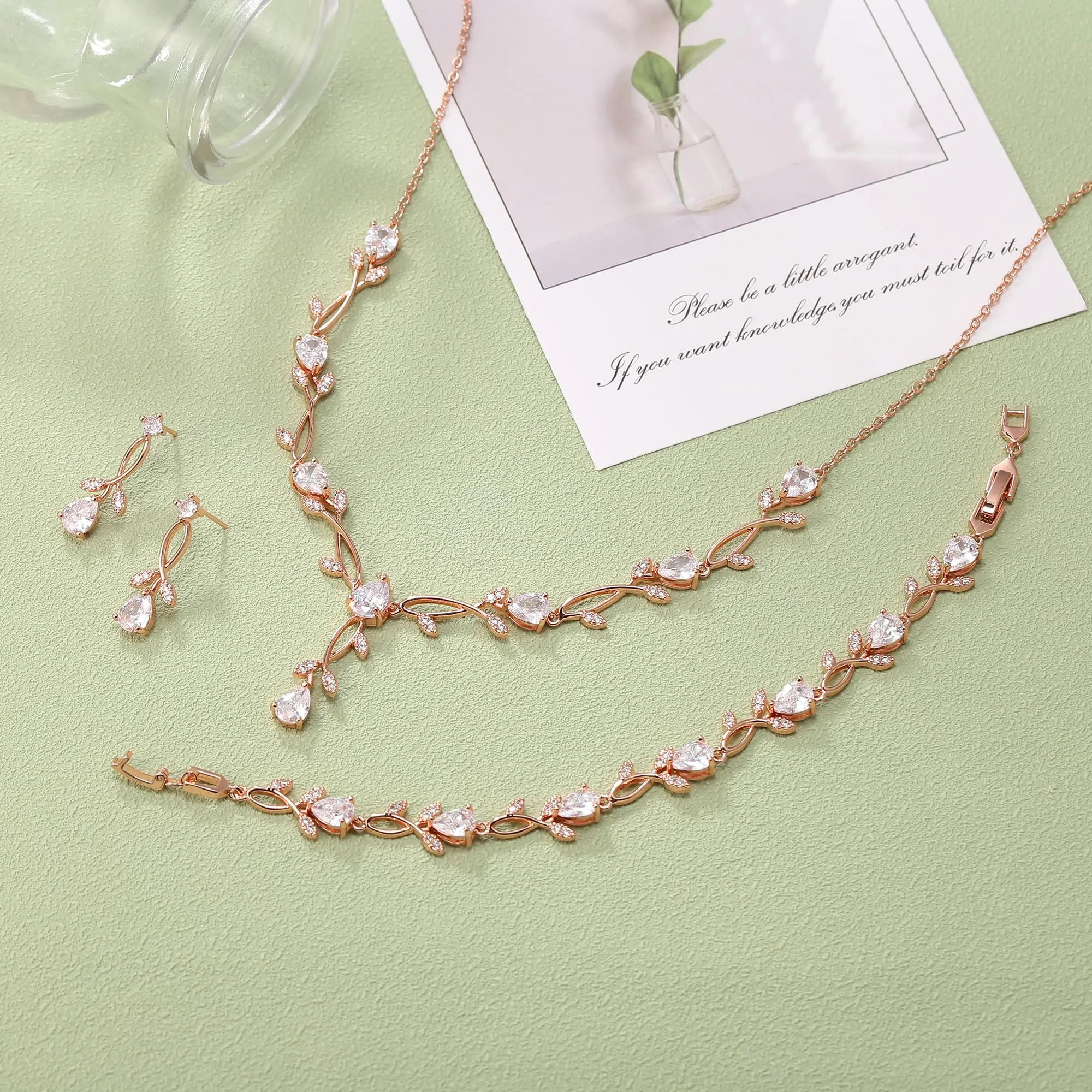 EVER FAITH Set di gioielli da sposa Teardrop Cubic Zirconia con collana, orecchini e bracciale - immagine 6