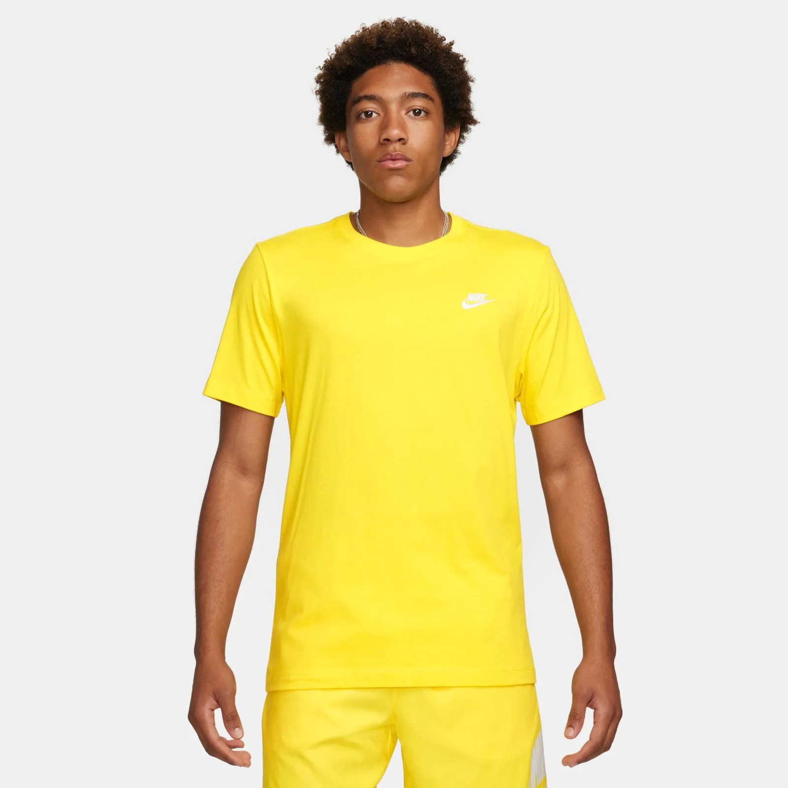 Nike NSW Club Tee, Illuminante, M Uomo - immagine 4