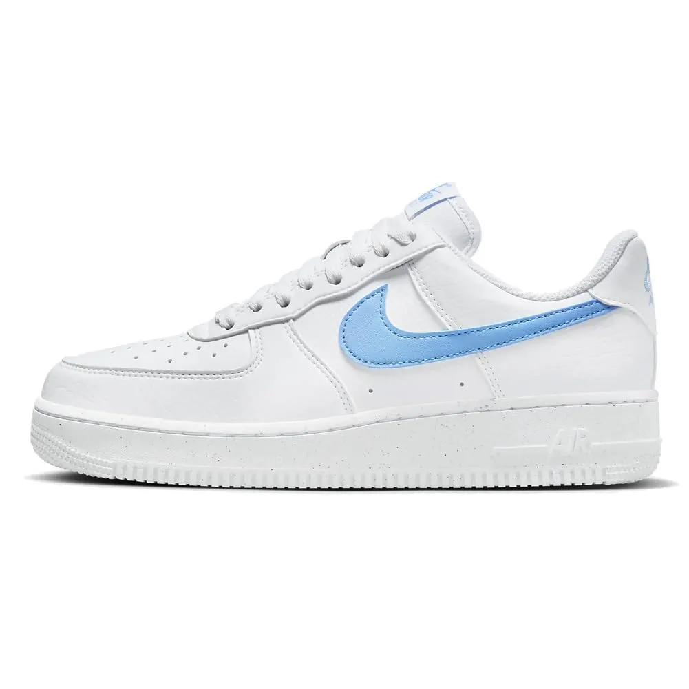 Nike Scarpe da Ginnastica da Donna Bianco/Bianco/Blu/University DV3808-103 44 EU - immagine 1