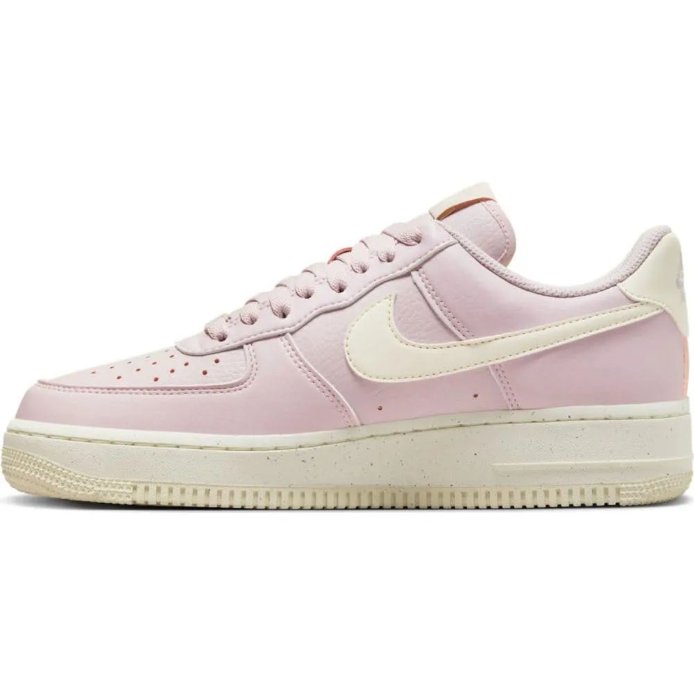 Nike Wmns Air Force 1 '07 NN Platinum Violet Sail Coconut Milk Volt 41 EU - immagine 3
