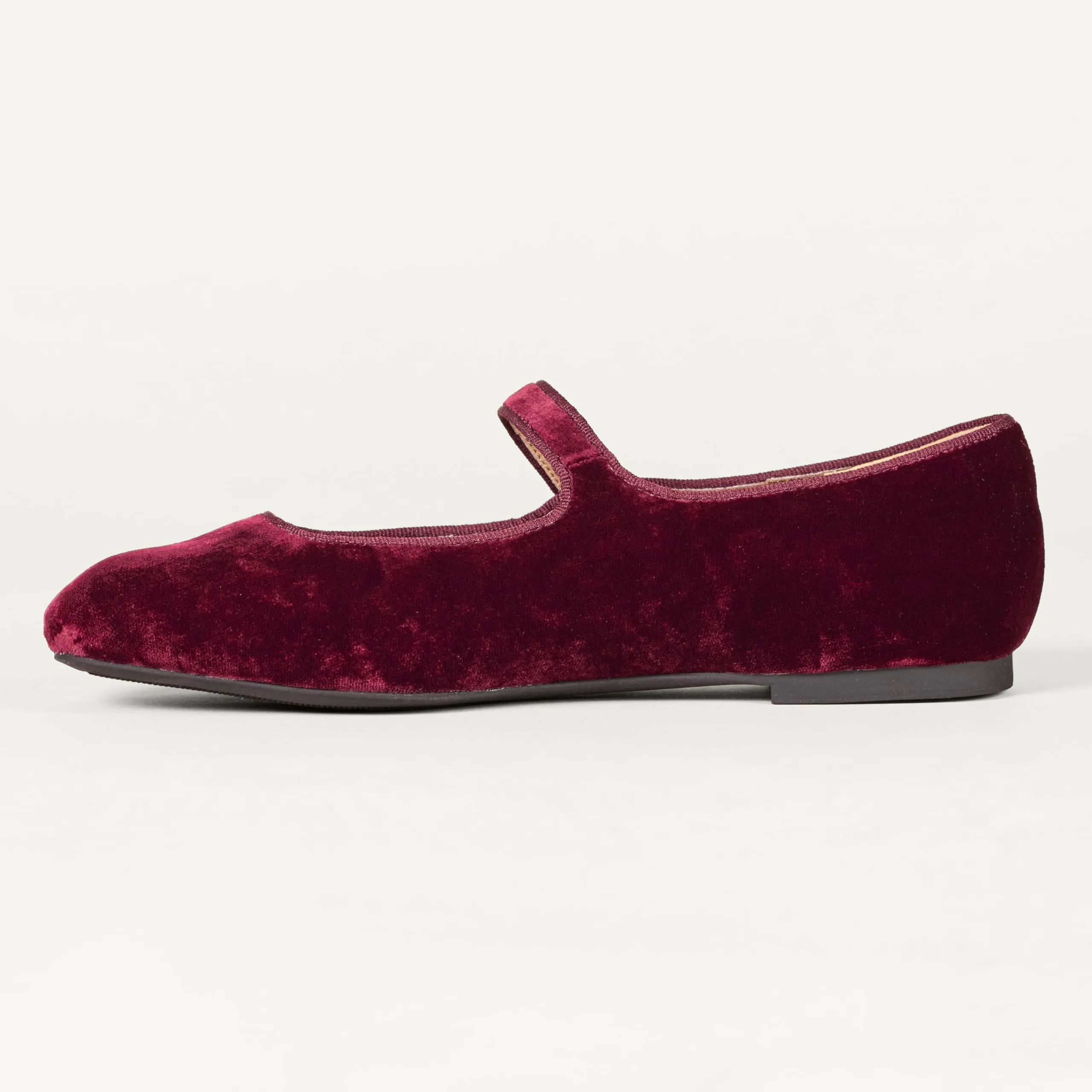 Amazon Essentials Ballerine Mary Jane Donna, Bordeaux Velluto, 43 EU - immagine 3