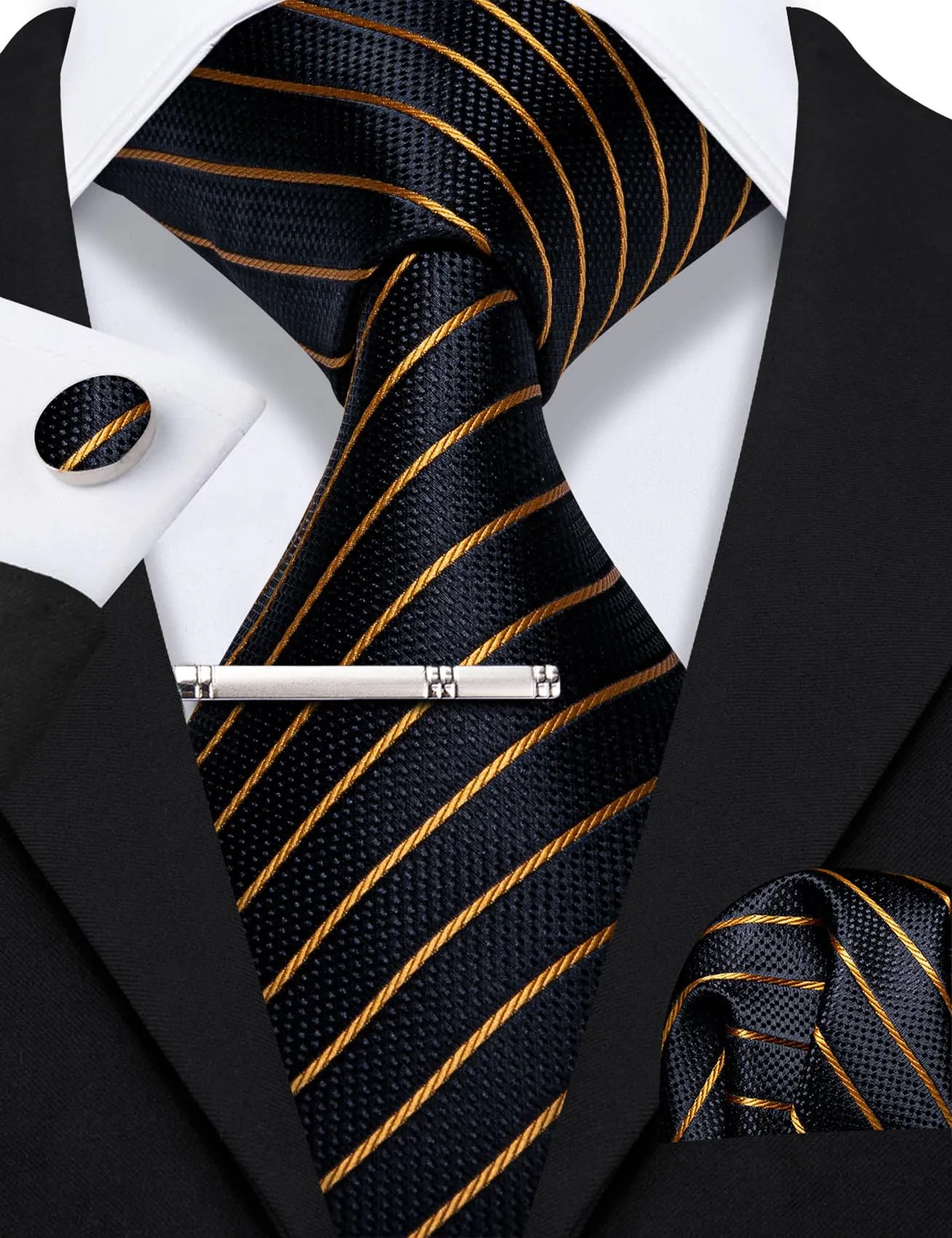 Barry.Wang Set Accessori Uomo con Cravatta, Pochette, Fermacravatta e Gemelli in Seta - Nero Arancione - immagine 6