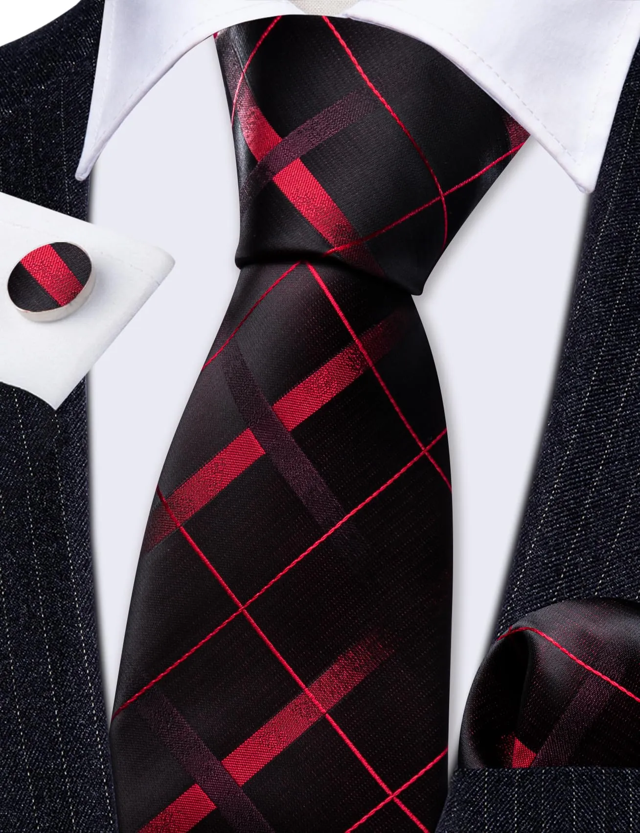 Barry.Wang Set Cravatta da Uomo in Seta a Righe Scozzesi, Pochette, Gemelli e Fermacravatta - Nero Rosso Checker - immagine 7