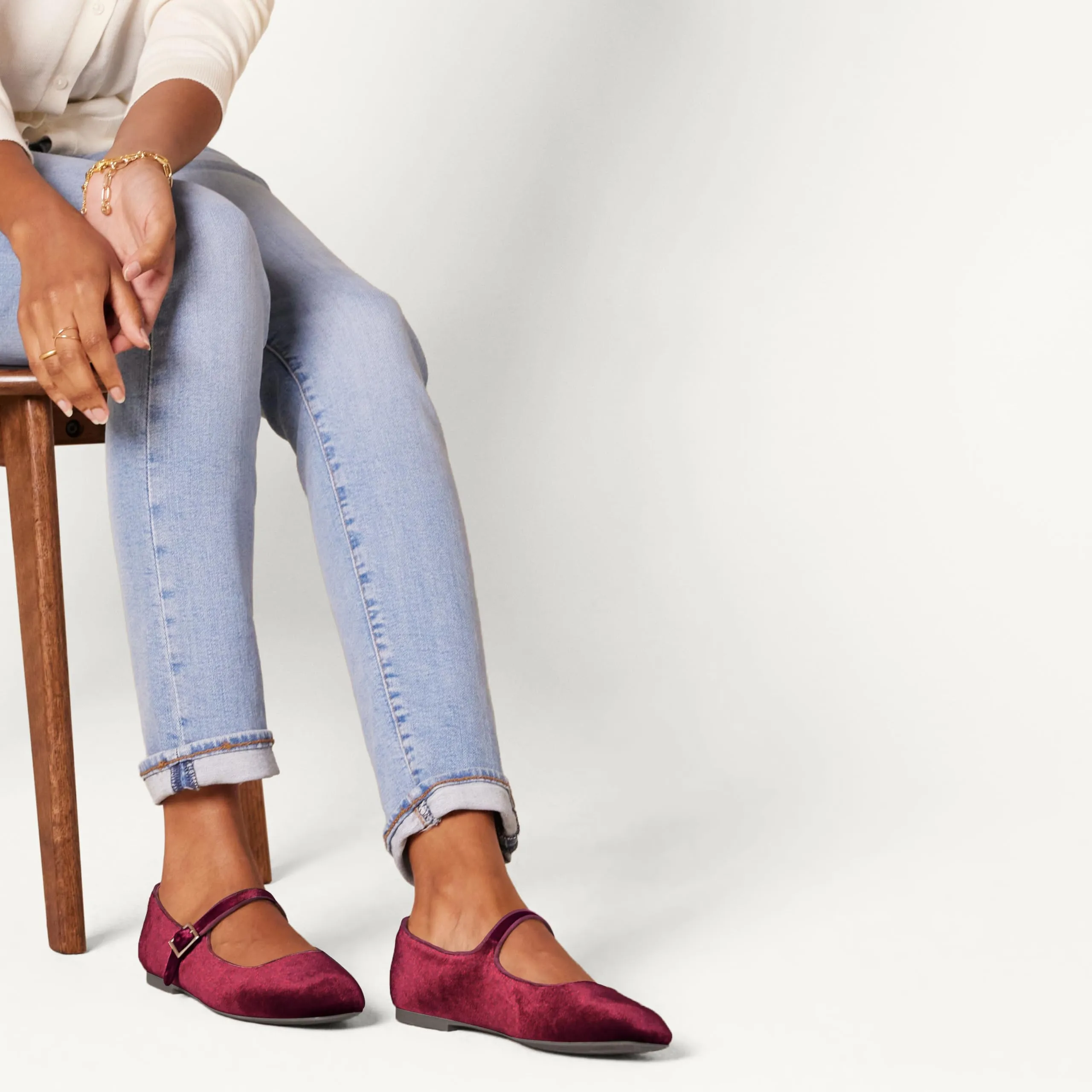 Amazon Essentials Ballerine Mary Jane Donna, Bordeaux Velluto, 44.5 EU - immagine 2