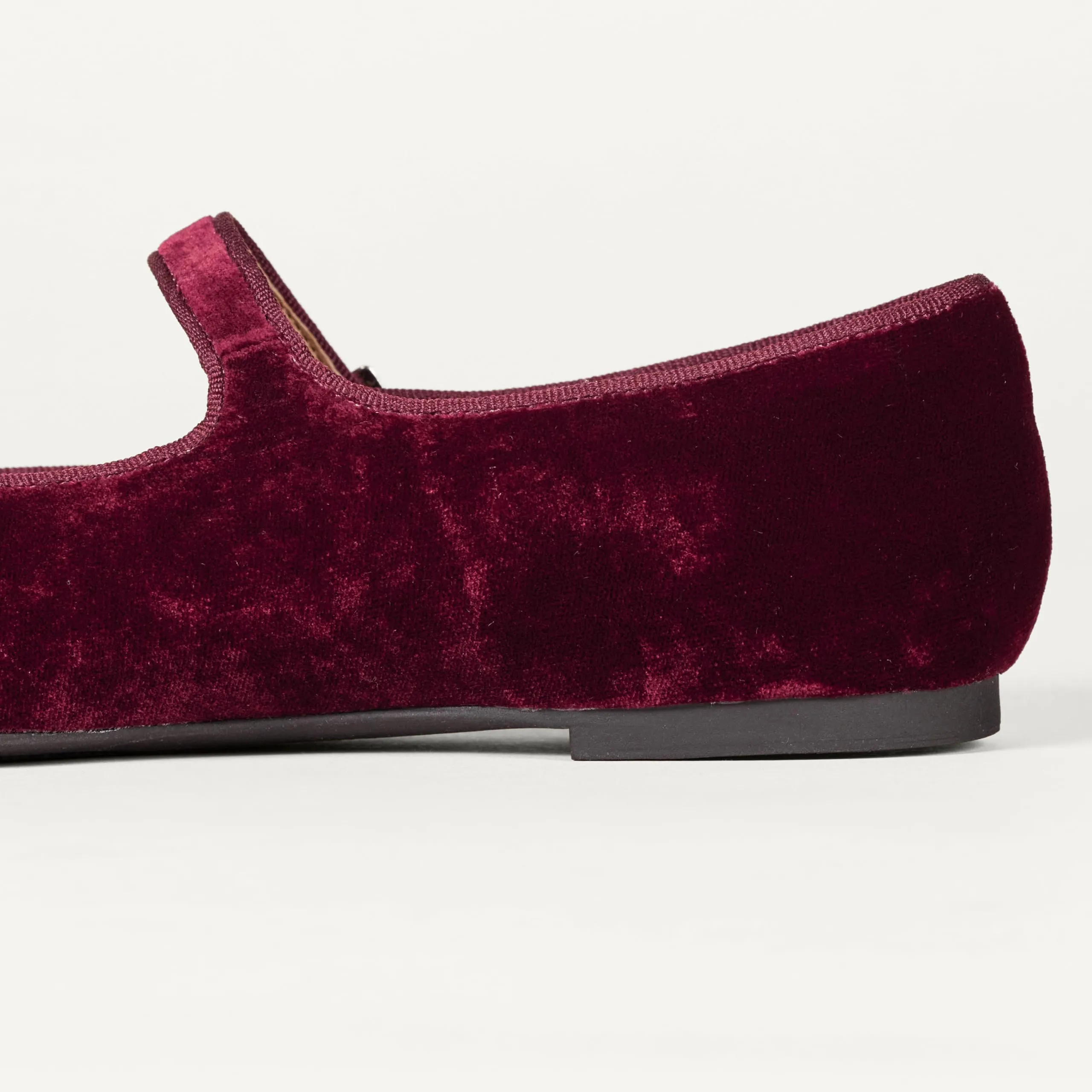 Amazon Essentials Mary Jane Ballerine Donna, Bordeaux Velluto, 36 EU - immagine 5