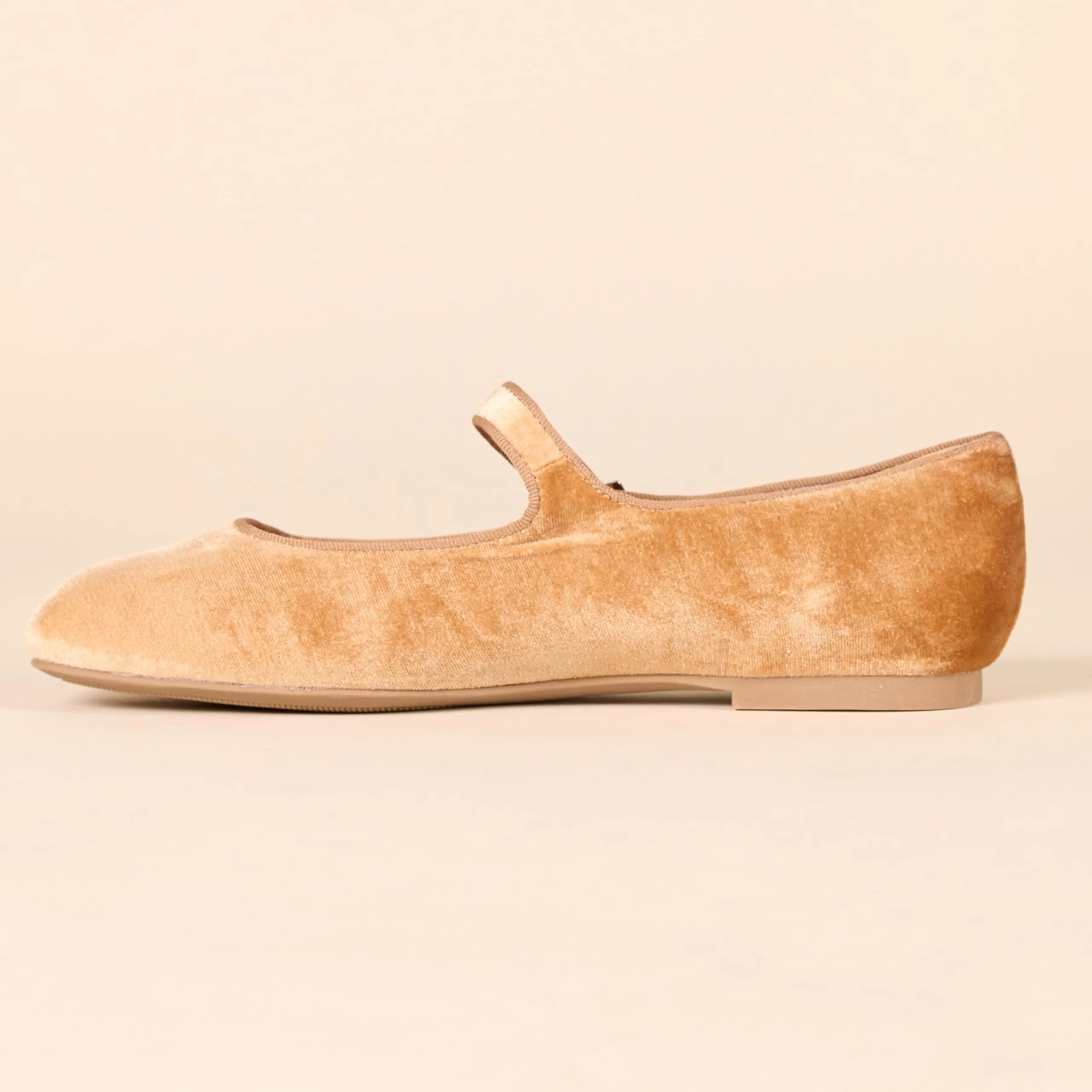 Amazon Essentials Ballerine Mary Jane Donna, Arancio Albicocca Velluto, 44.5 EU - immagine 4