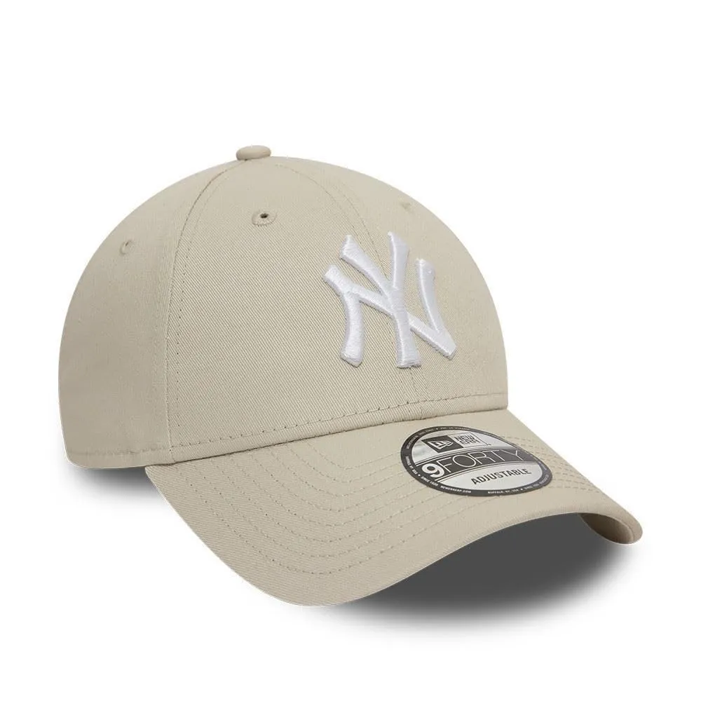 New Era New York Yankees MLB League Essential 9Forty Adjustable Hat - Beige Bianco - immagine 3