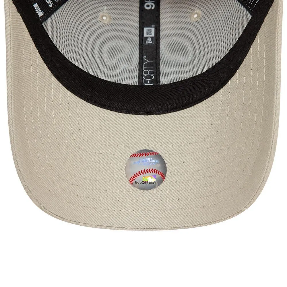 New Era New York Yankees MLB League Essential 9Forty Adjustable Hat - Beige Bianco - immagine 5