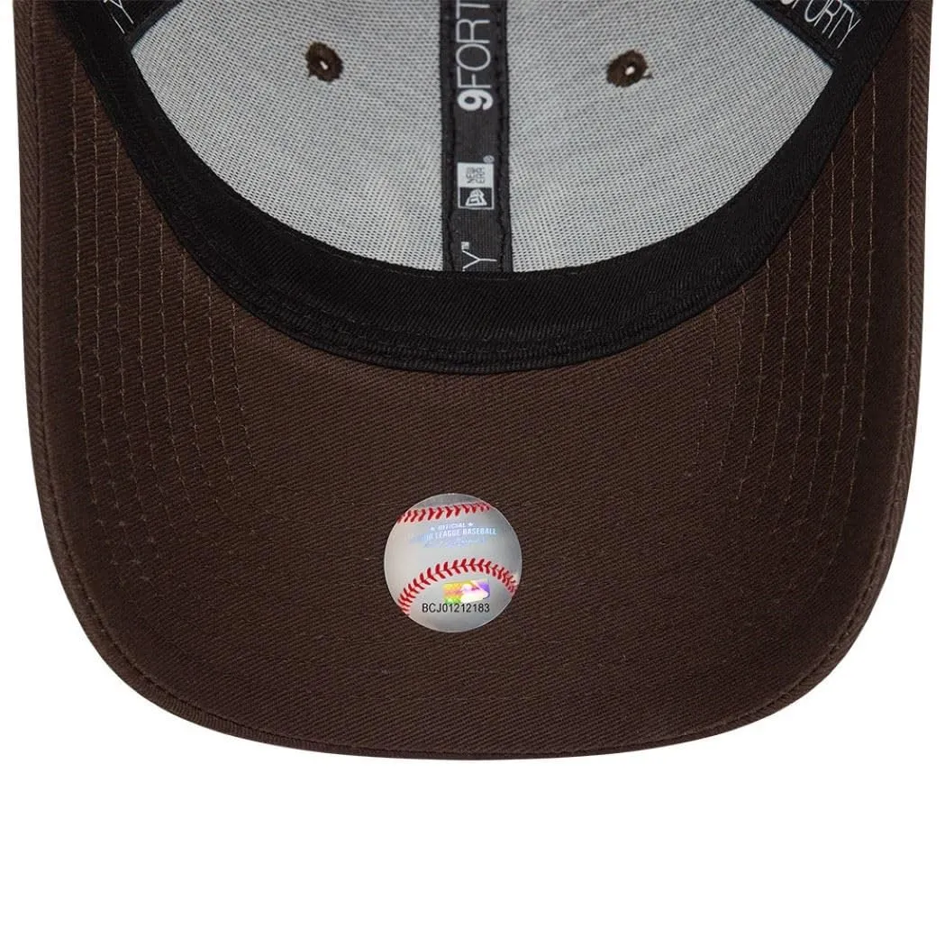 New Era New York Yankees MLB League Essential 9Forty Adjustable Hat - Brown - immagine 5