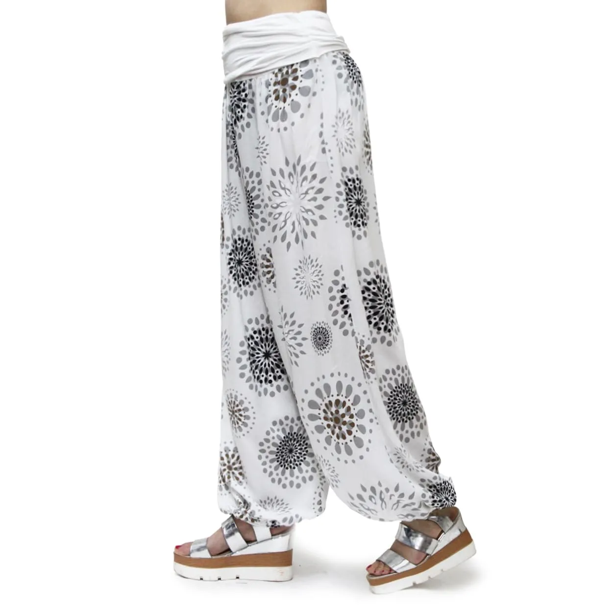 GLAMEXX24 Pantaloni Harem Donna Larga Casual per Yoga, Danza e Pilates con Tasche, Viscosa, Bianco con Motivo a Cerchi - immagine 4