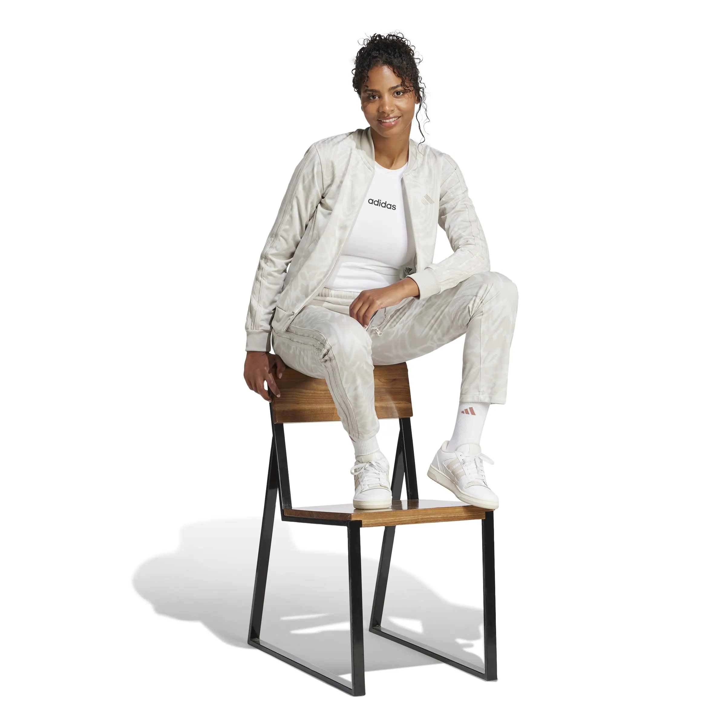 adidas Essentials 3-Stripes Tracksuit, Multicolor/Wonder Alumina, L - immagine 4