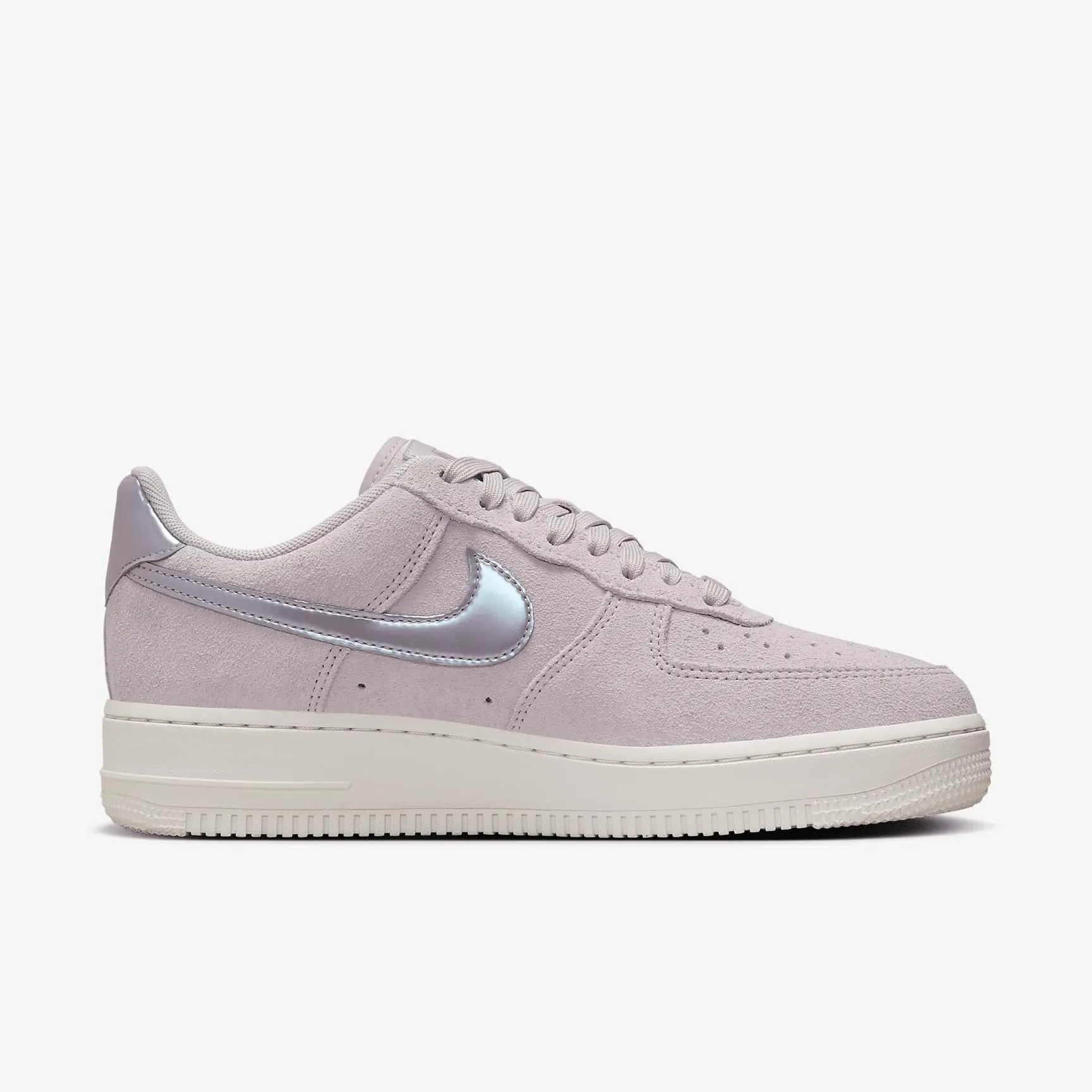Nike Wmns Air Force 1 '07 SE Platinum Violet/LT Violet Ore HJ4401-001 EU 41 - immagine 3