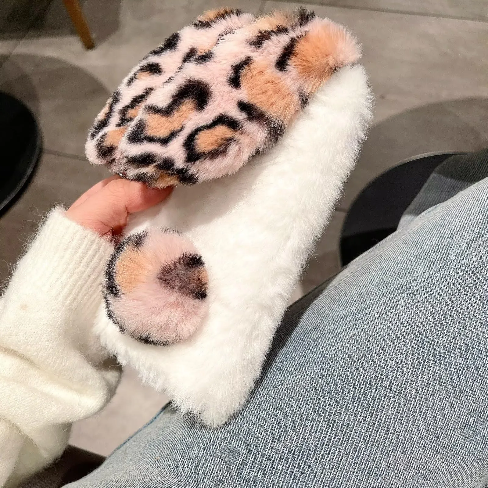 Tivenfezk Bunny Faux Fur Case for Xiaomi Redmi Note 11S - immagine 2