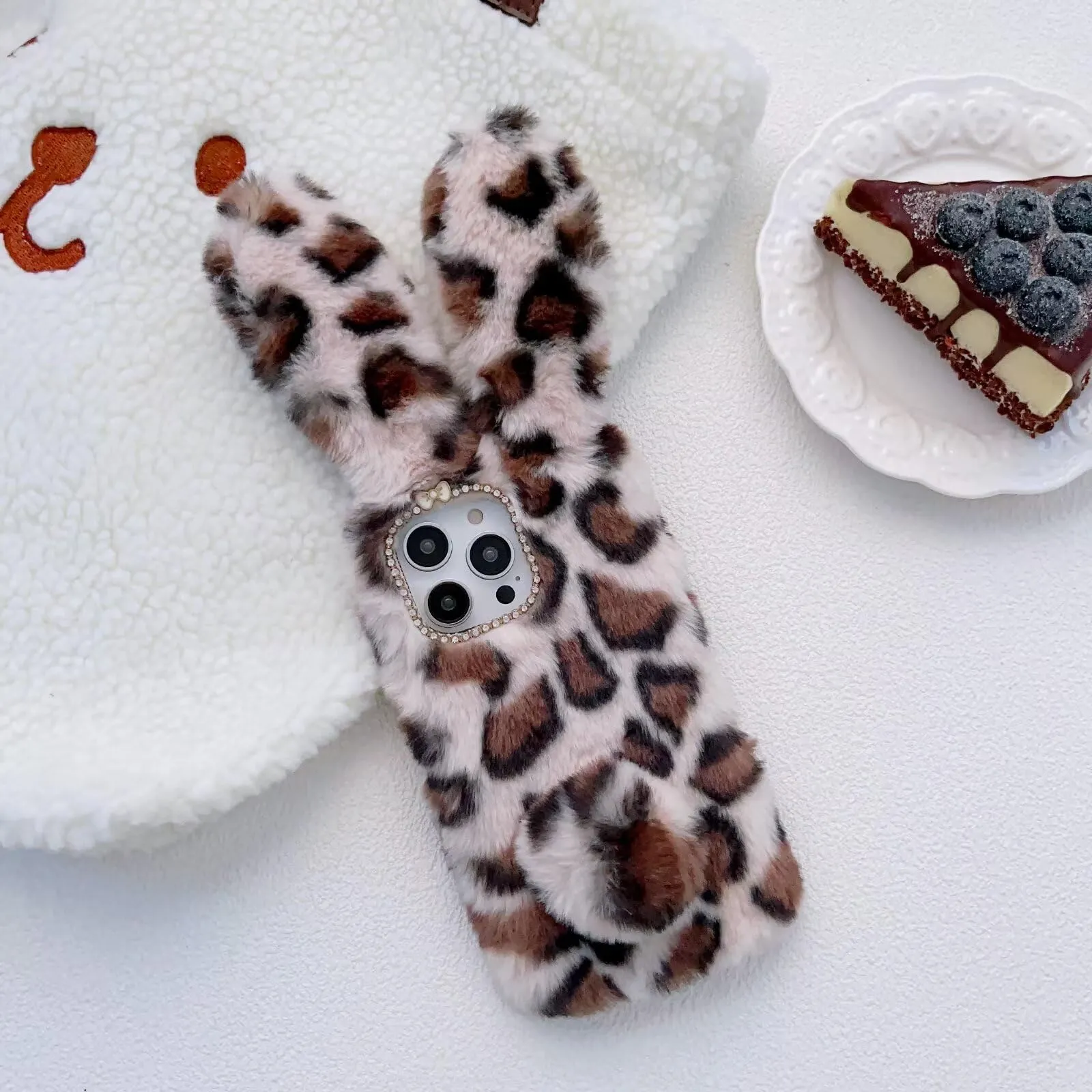 Tivenfezk Nadoli Bunny Case for Xiaomi Redmi Note 13 Pro Plus 5G, Faux Fur Soft Cover - immagine 2