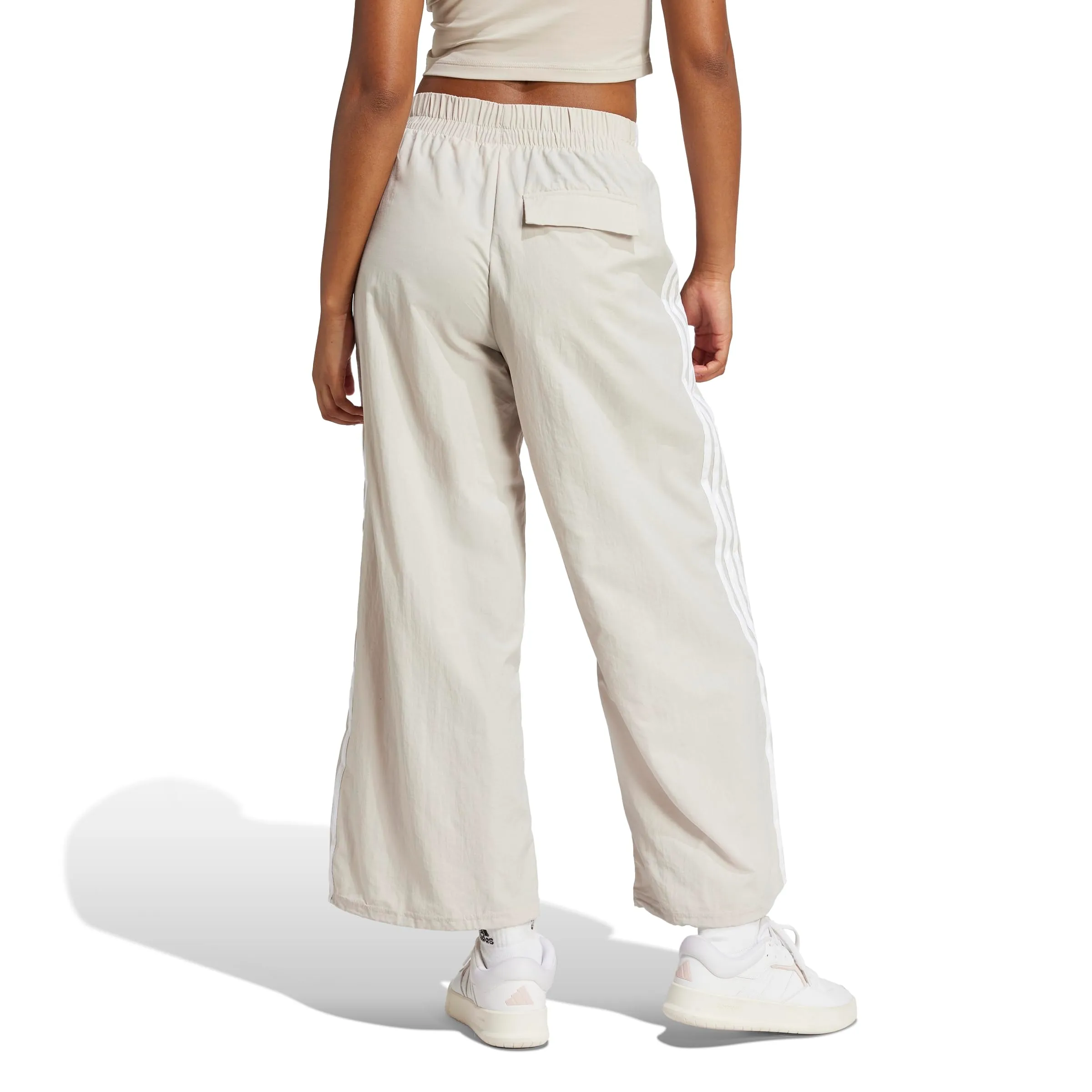 adidas Essentials 3-Stripes Lifestyle Woven Parachute Pants, Wonder Alumina/White, S - immagine 2