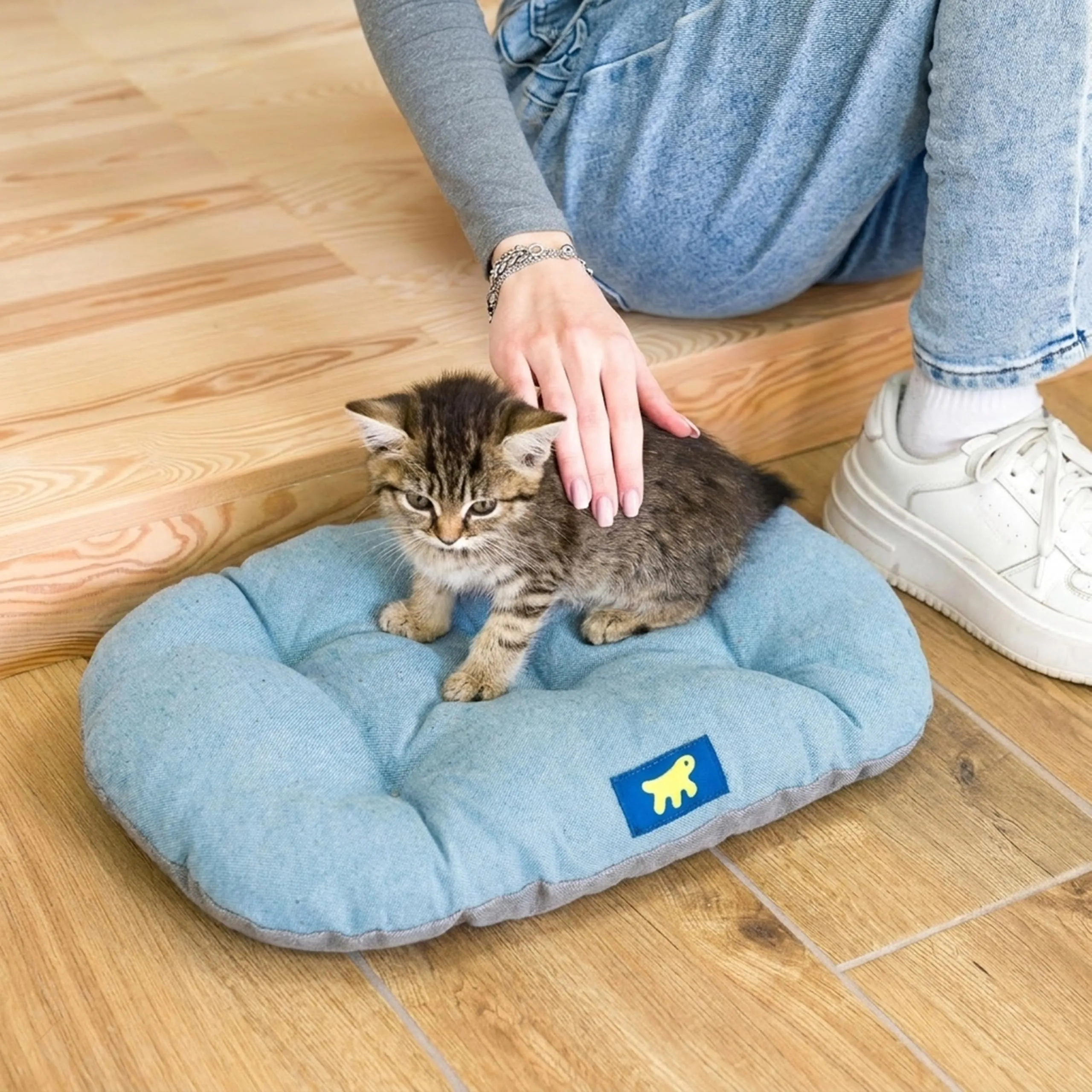 Ferplast Relax Cuscino per Cani e Gatti in Cotone, 43 x 30 cm, Azzurro - immagine 2