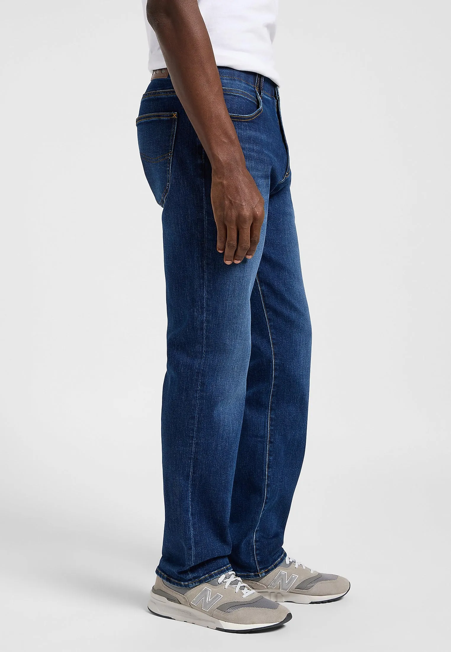Lee Extreme Motion Regular Fit Jeans - Midmoor - immagine 5