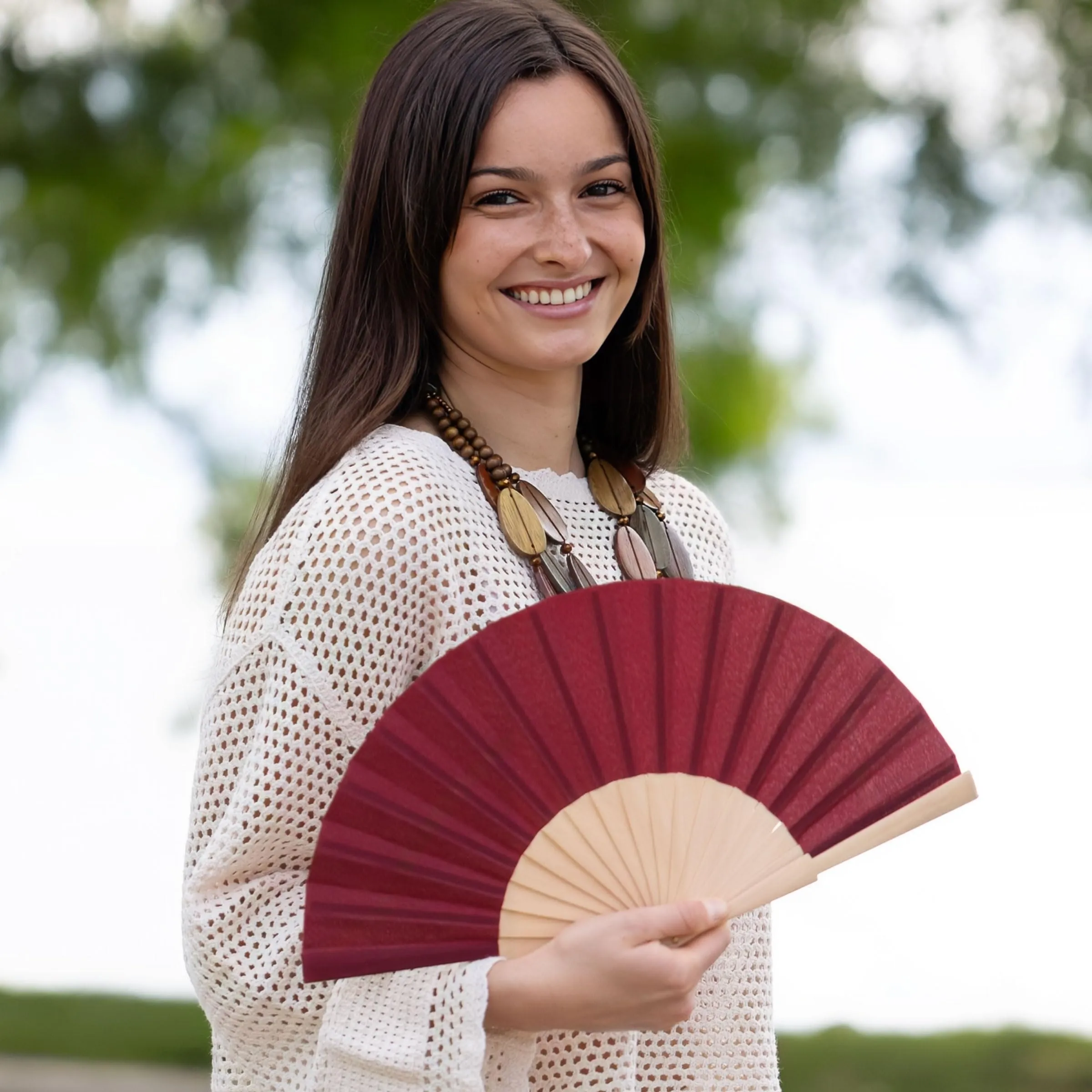 MAPIMANIA Ventaglio Pieghevole Bordeaux in Tessuto e Legno, 42 cm - immagine 2