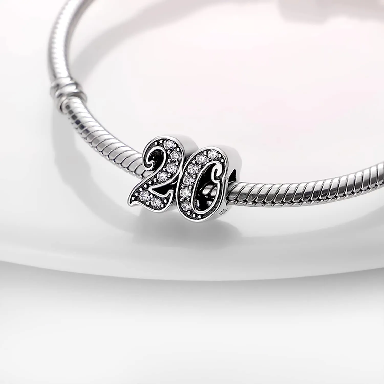 MariaFonte Charm Numero 20 in Argento Sterling e Zirconia Bianca - immagine 3